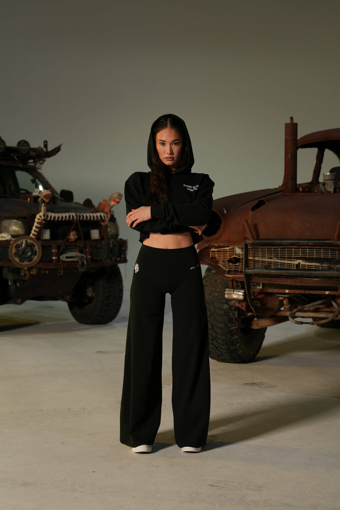 Conquer Wide Leg Energy Pants in Black – DarcSport