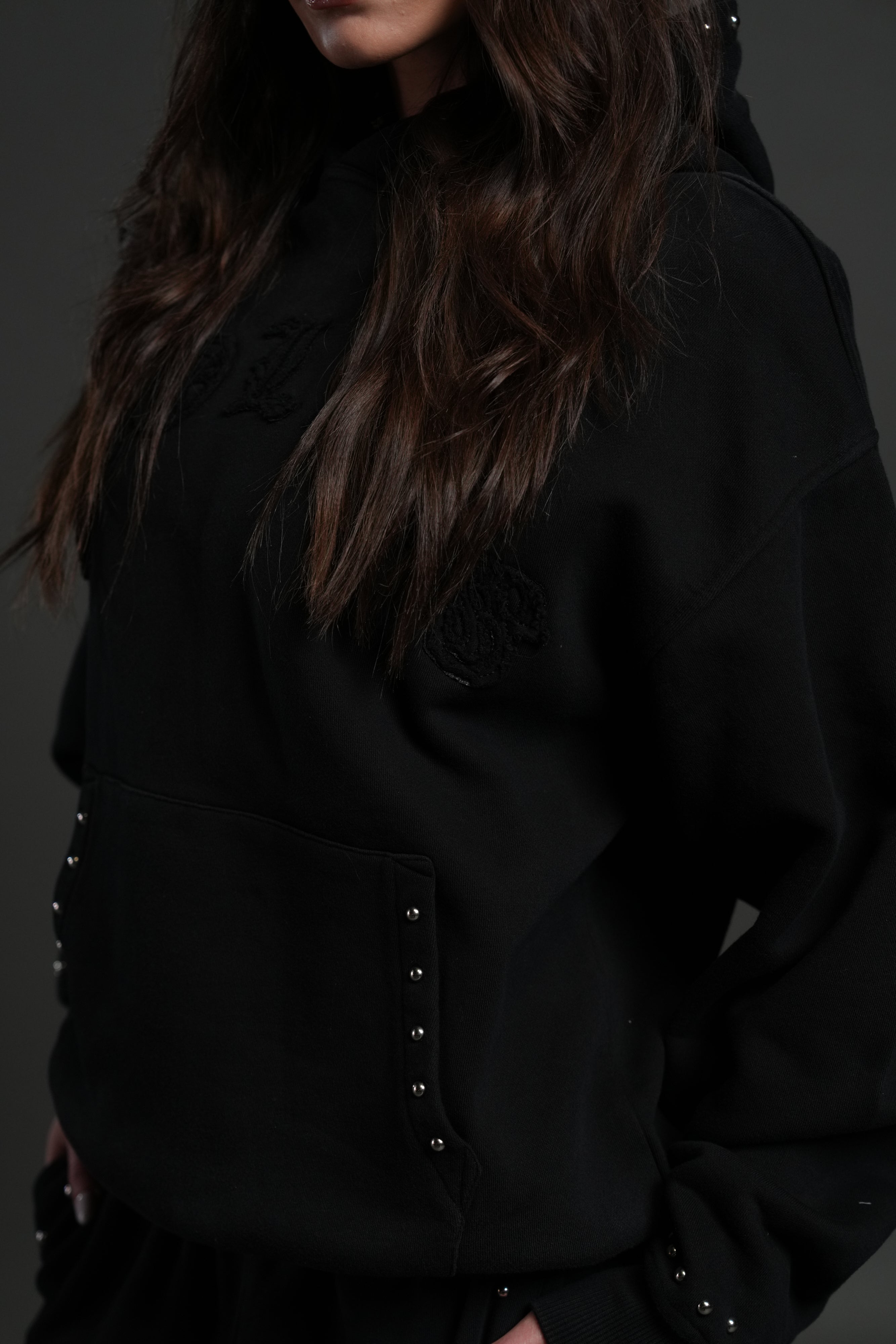 Studded Chopper Appliqué Pierce Hoodie in Black Drift Wash – DarcSport