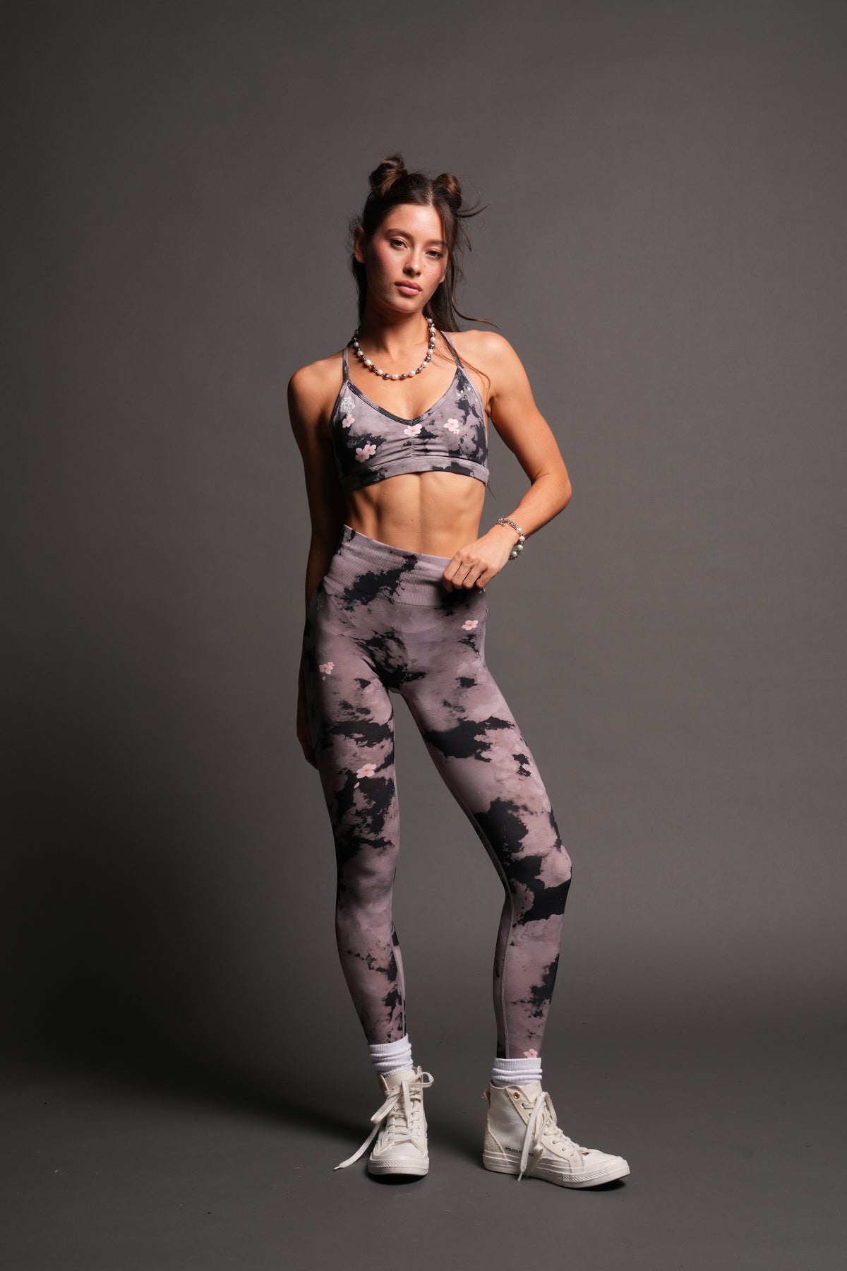 Dual Wolf Skylar Soft Seamless Leggings In Sakura Rose Taupe Clouds
