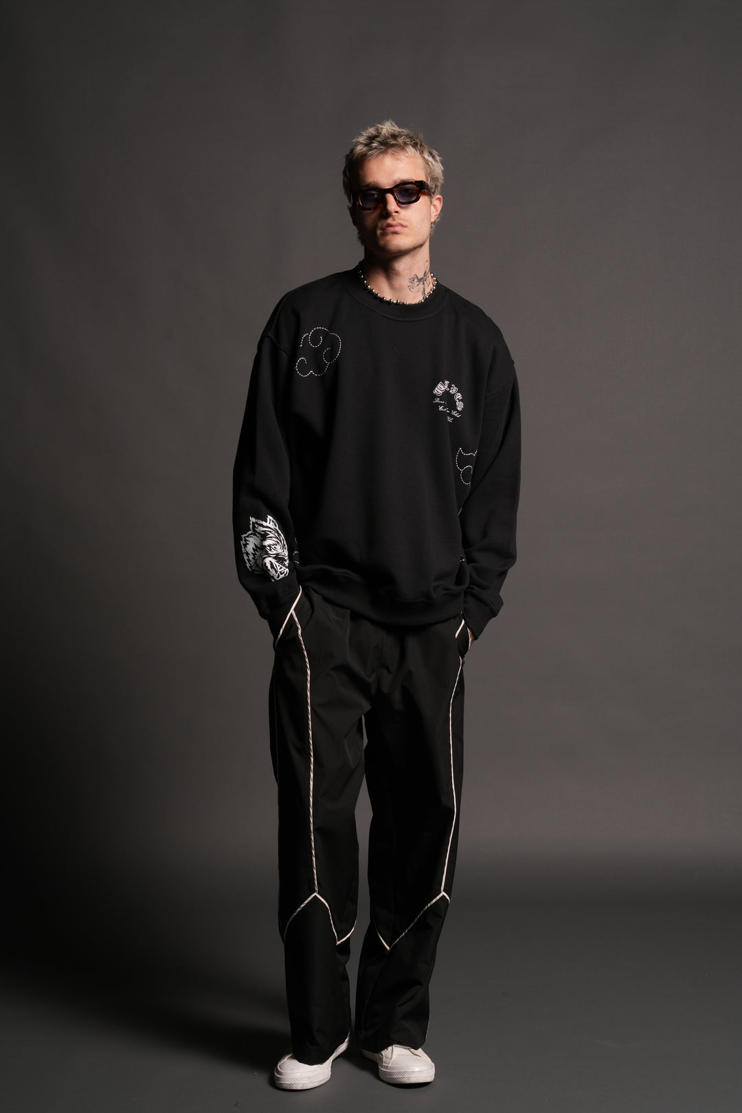 Darc Clouds London Crewneck in Black