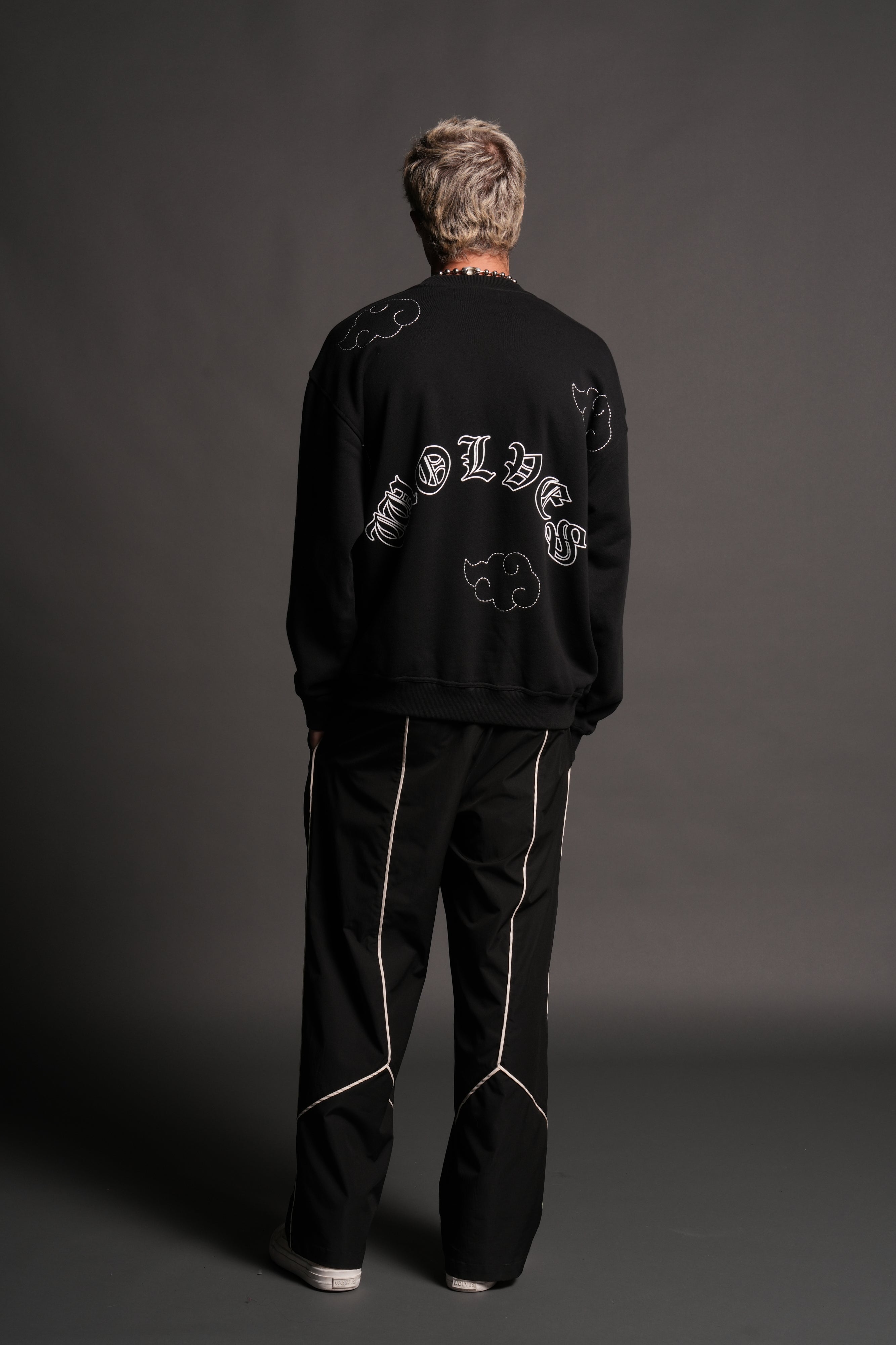 Darc Clouds London Crewneck in Black