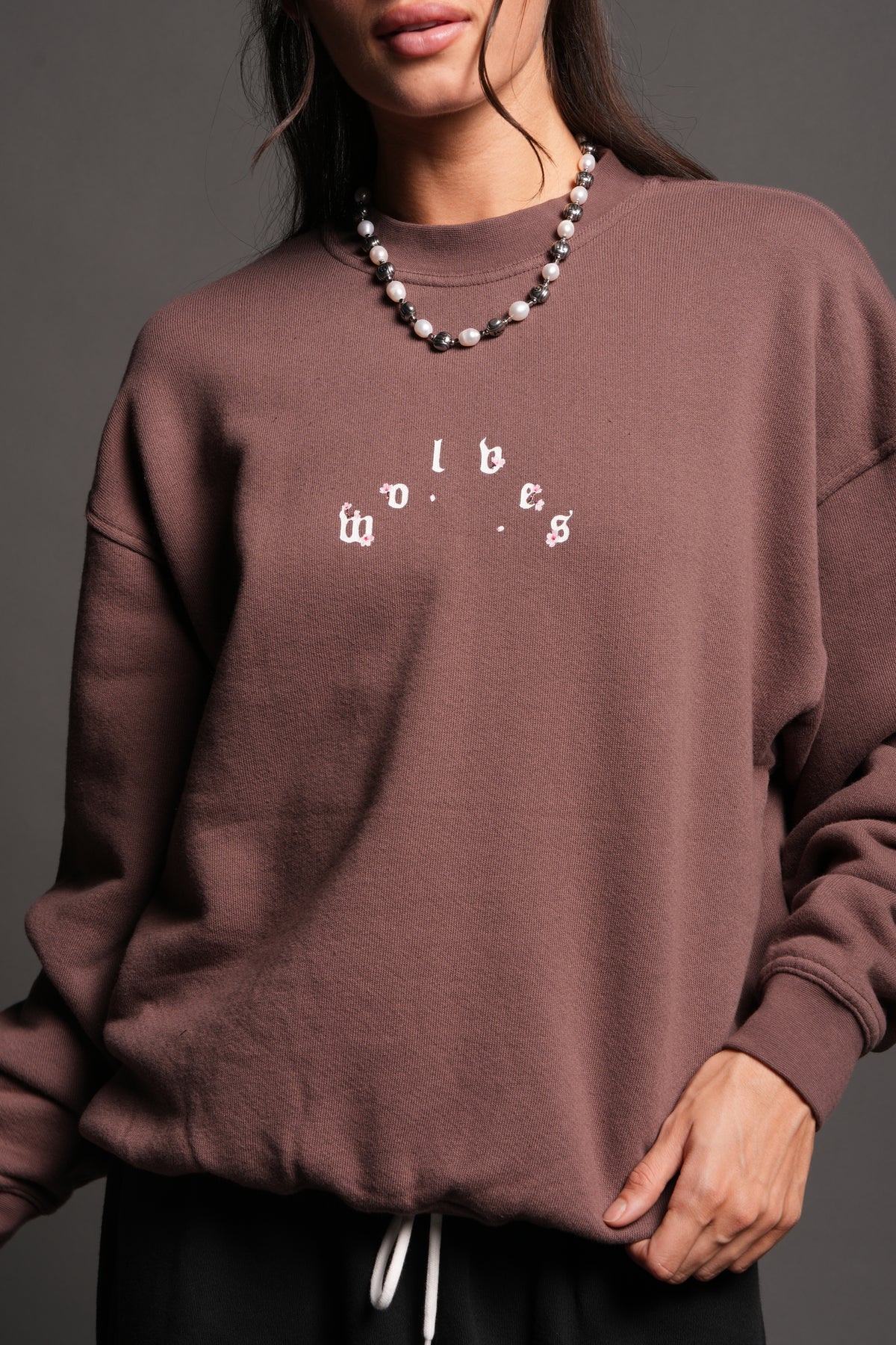 Sakura Pyramid Premium London Crewneck In Rose Taupe