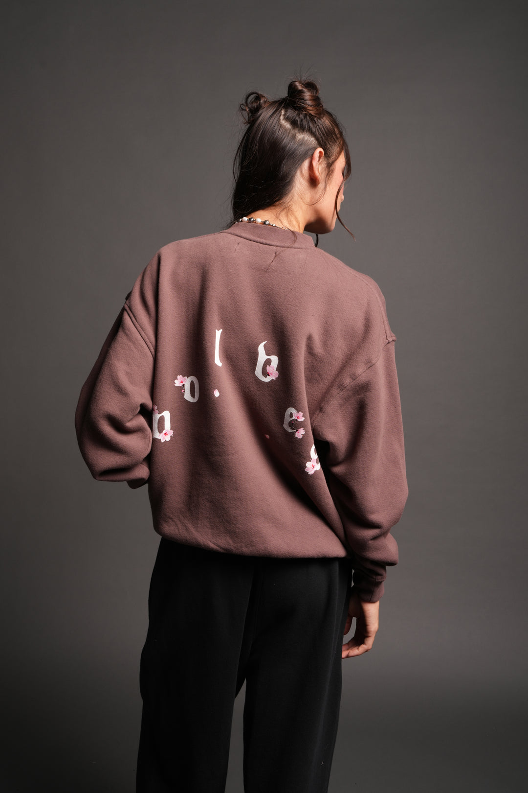 Sakura Pyramid Premium London Crewneck In Rose Taupe