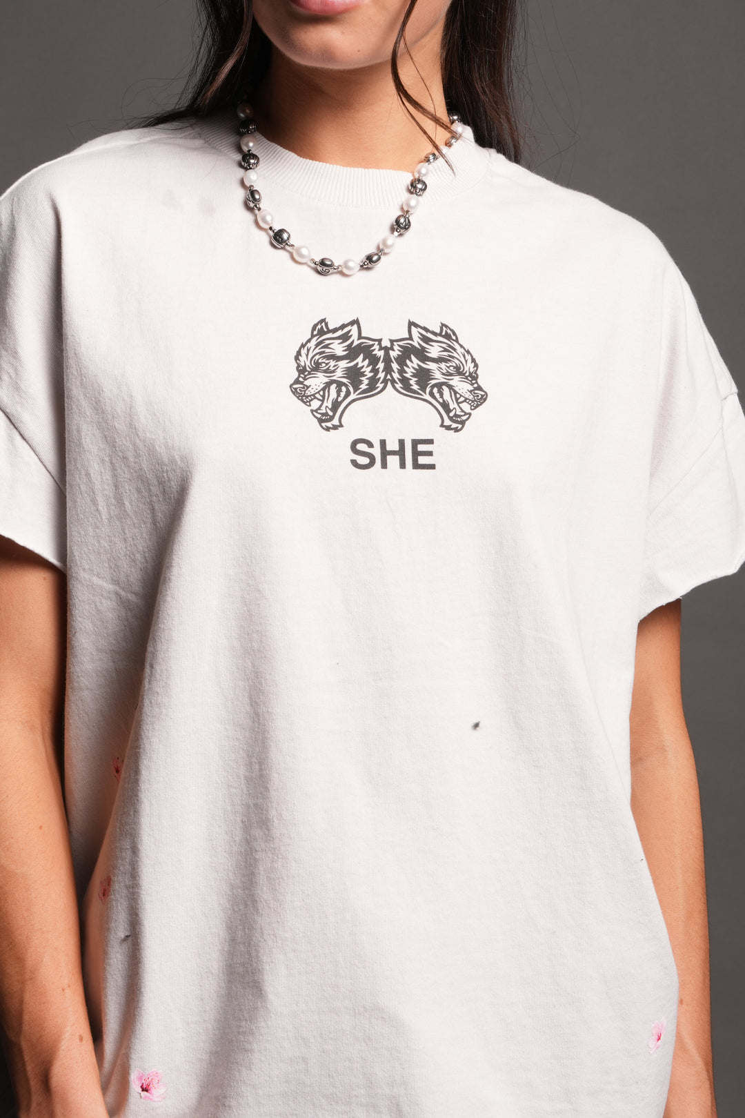 Sakura Hesh Grunge Mid Length Raw Hem Cap Sleeve Tee In Stone