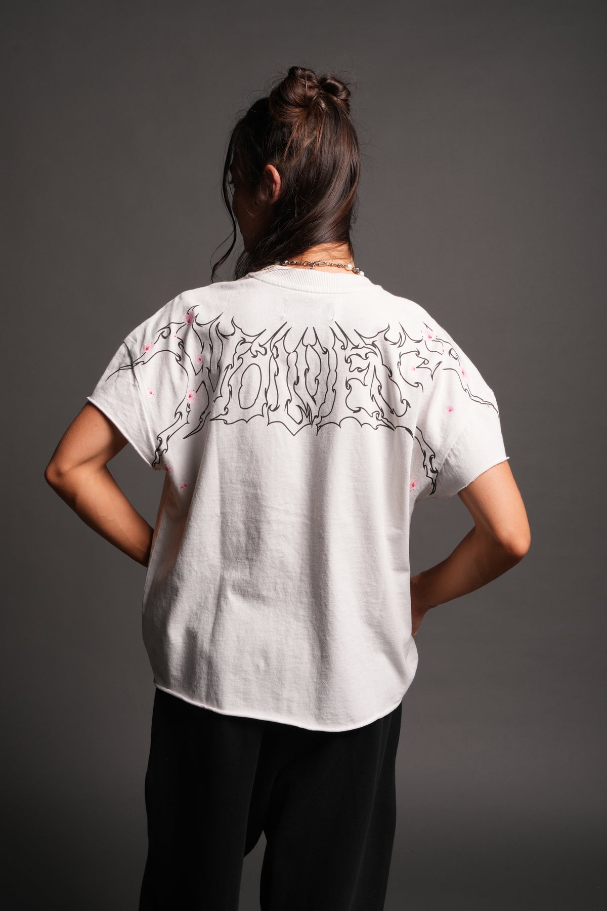 Sakura Hesh Grunge Mid Length Raw Hem Cap Sleeve Tee In Stone
