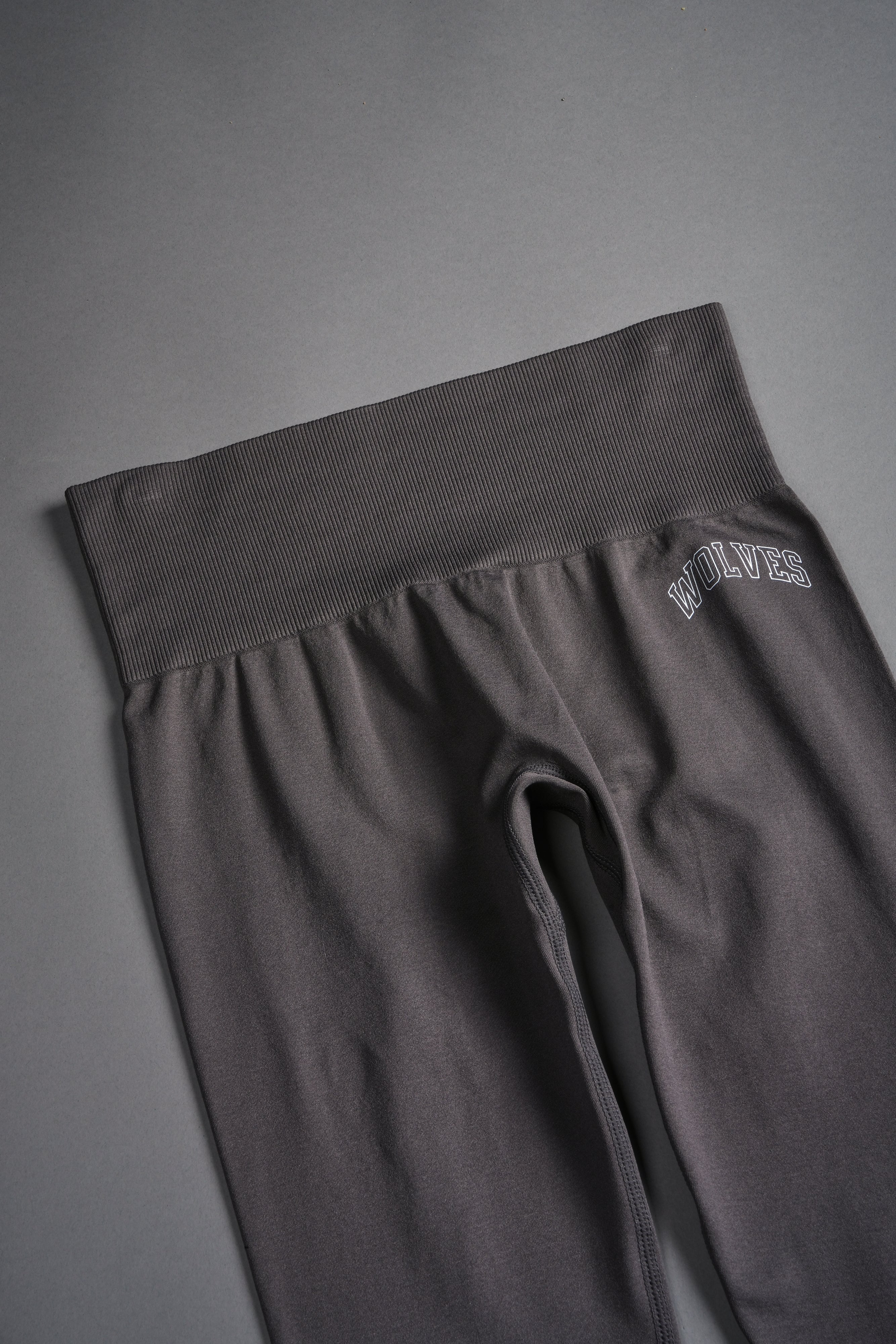 Finite Code Loyalty "Everson Seamless" Leggings in Wolf Gray