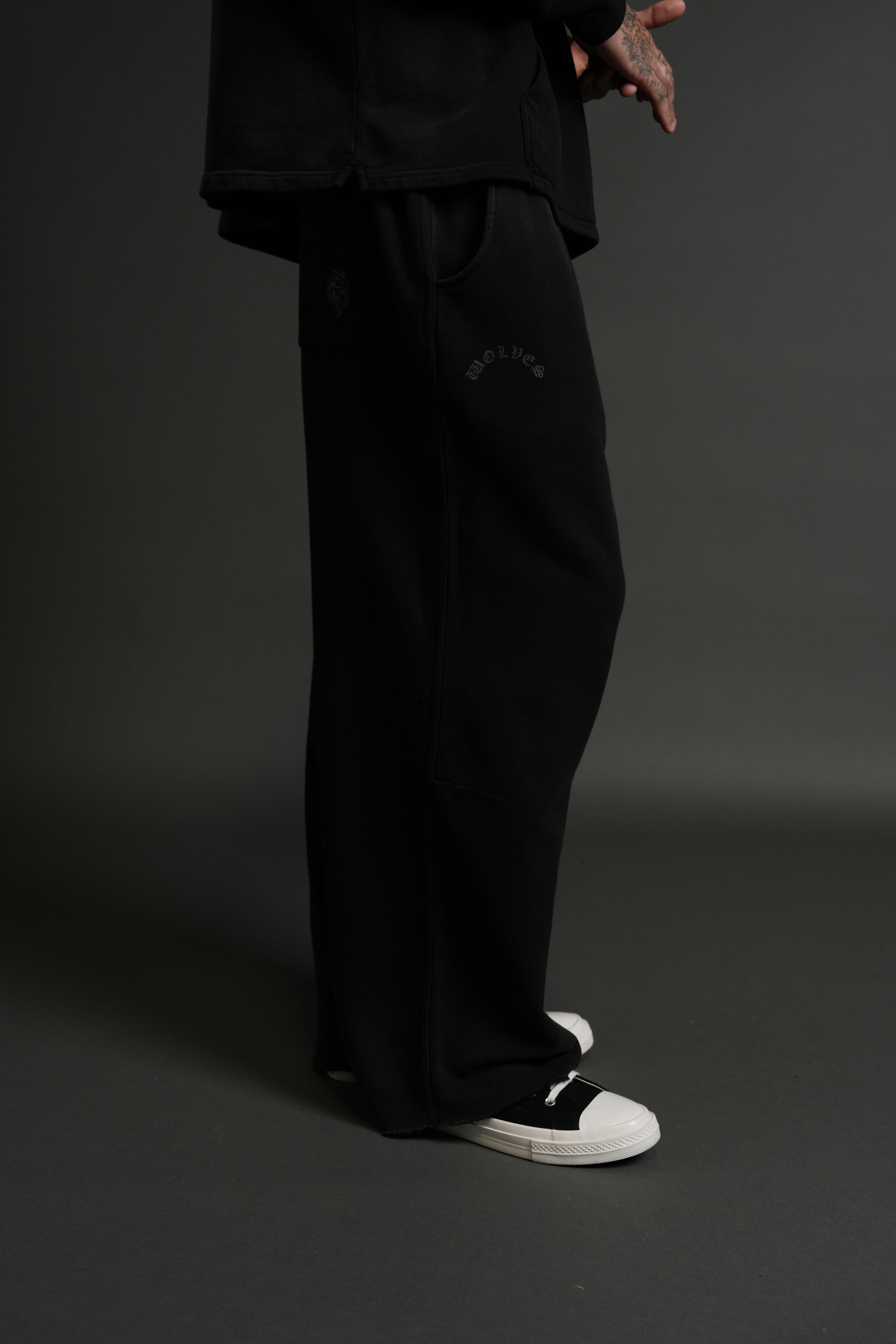 Darc Wandering Moaty Sweat Pants in Black Drift Wash