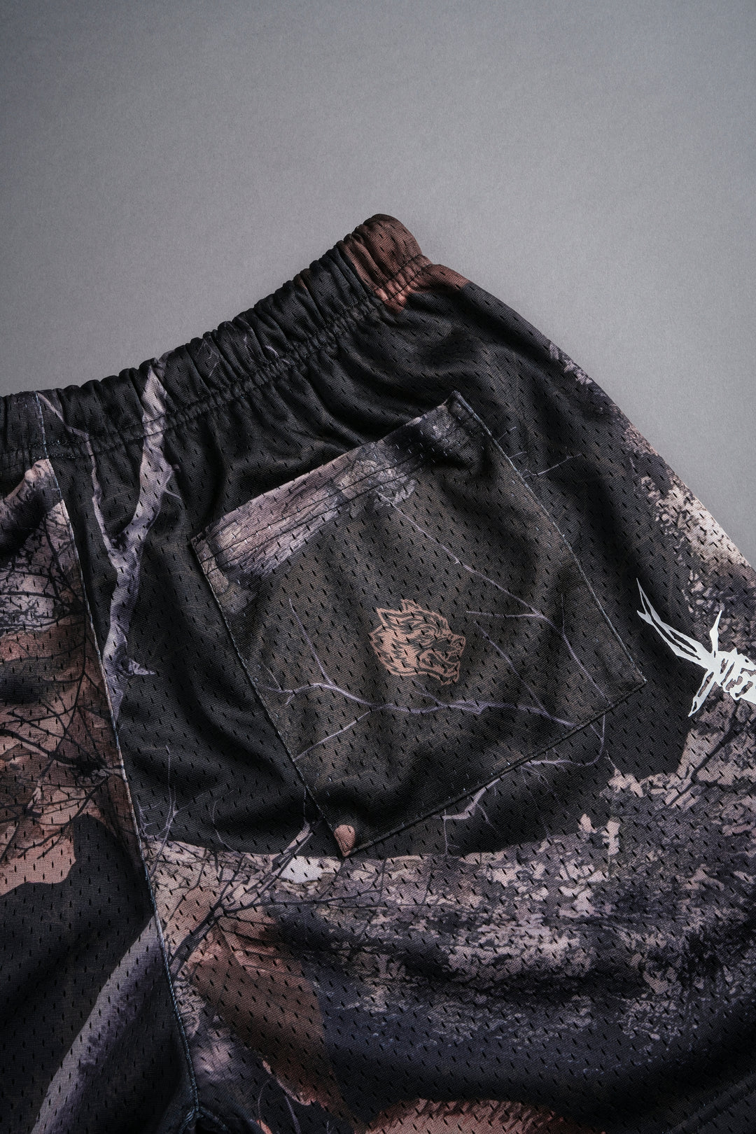 Everlasting Mesh Shorts in Darc Brown Woodland Camo