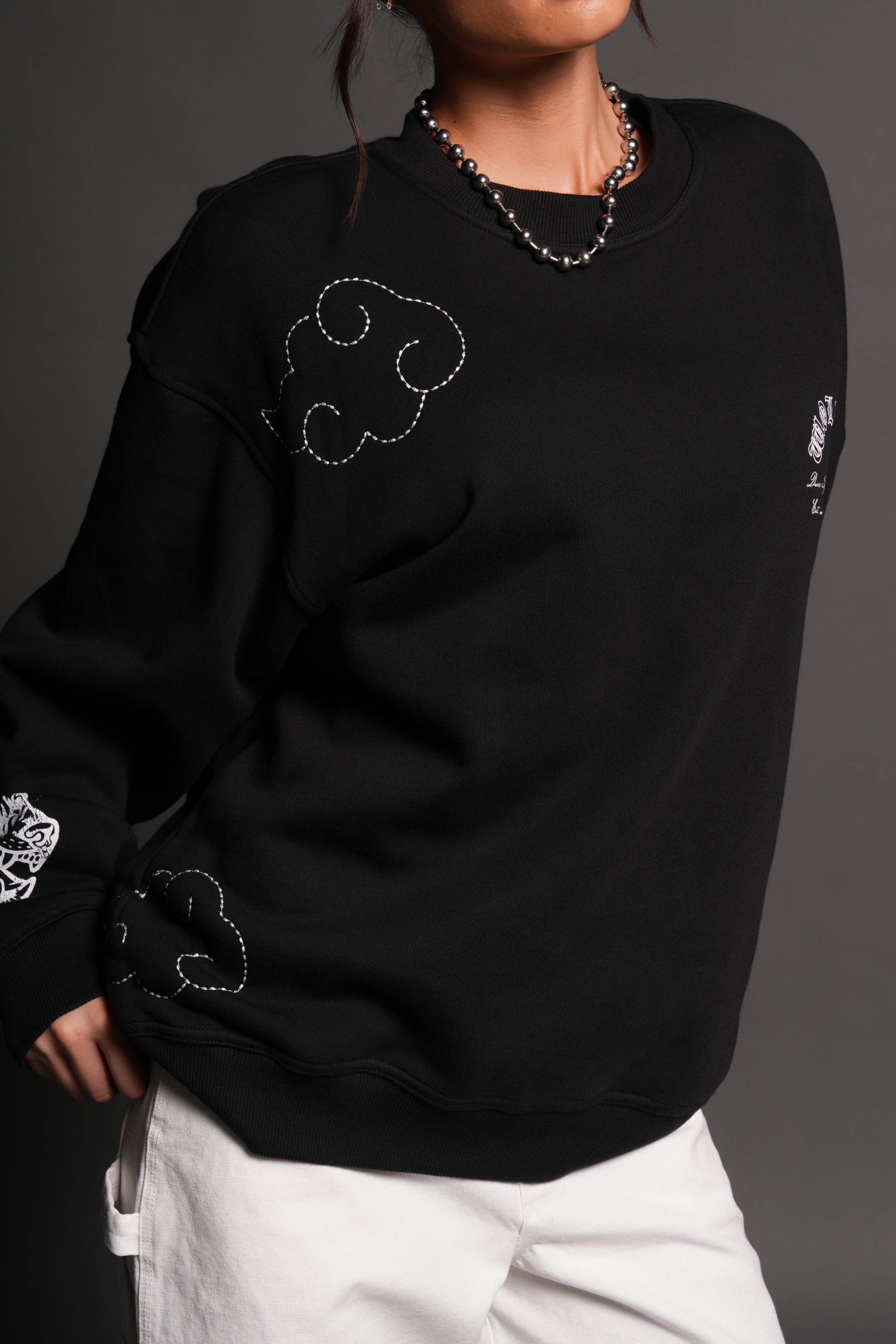 Darc Clouds London Crewneck in Black – DarcSport