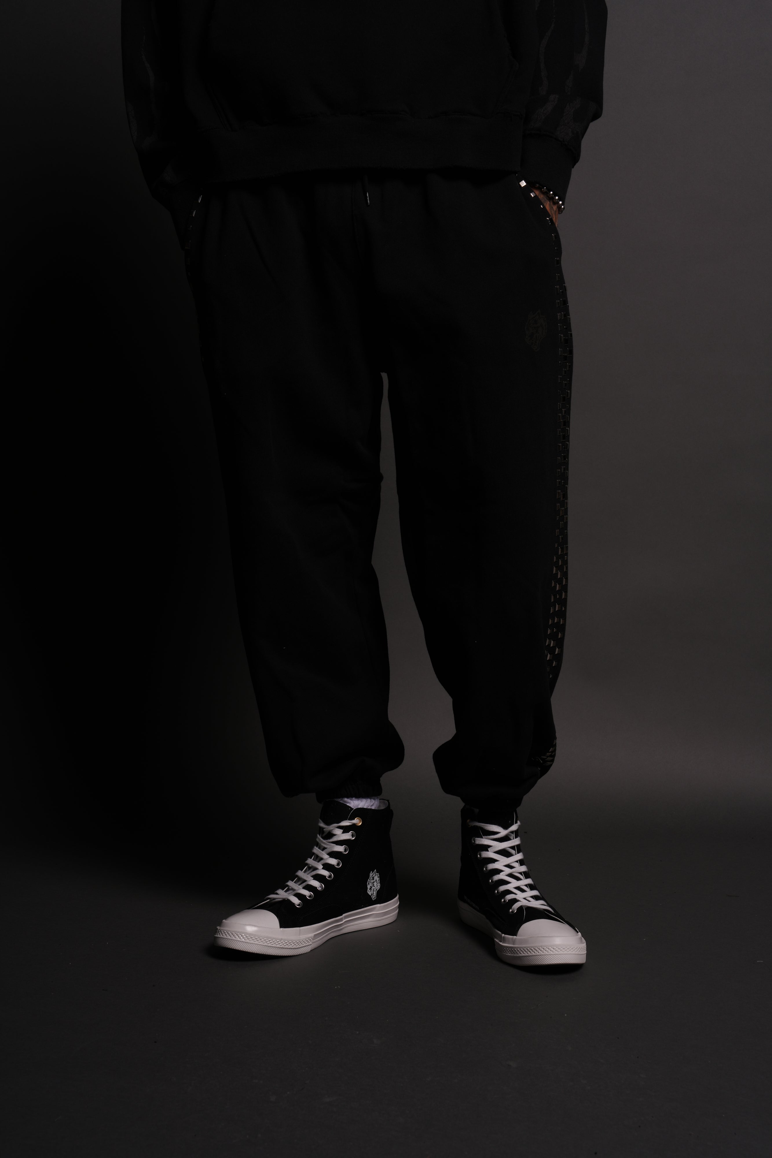 Dual Stud Lounger Sweat Pants in Black