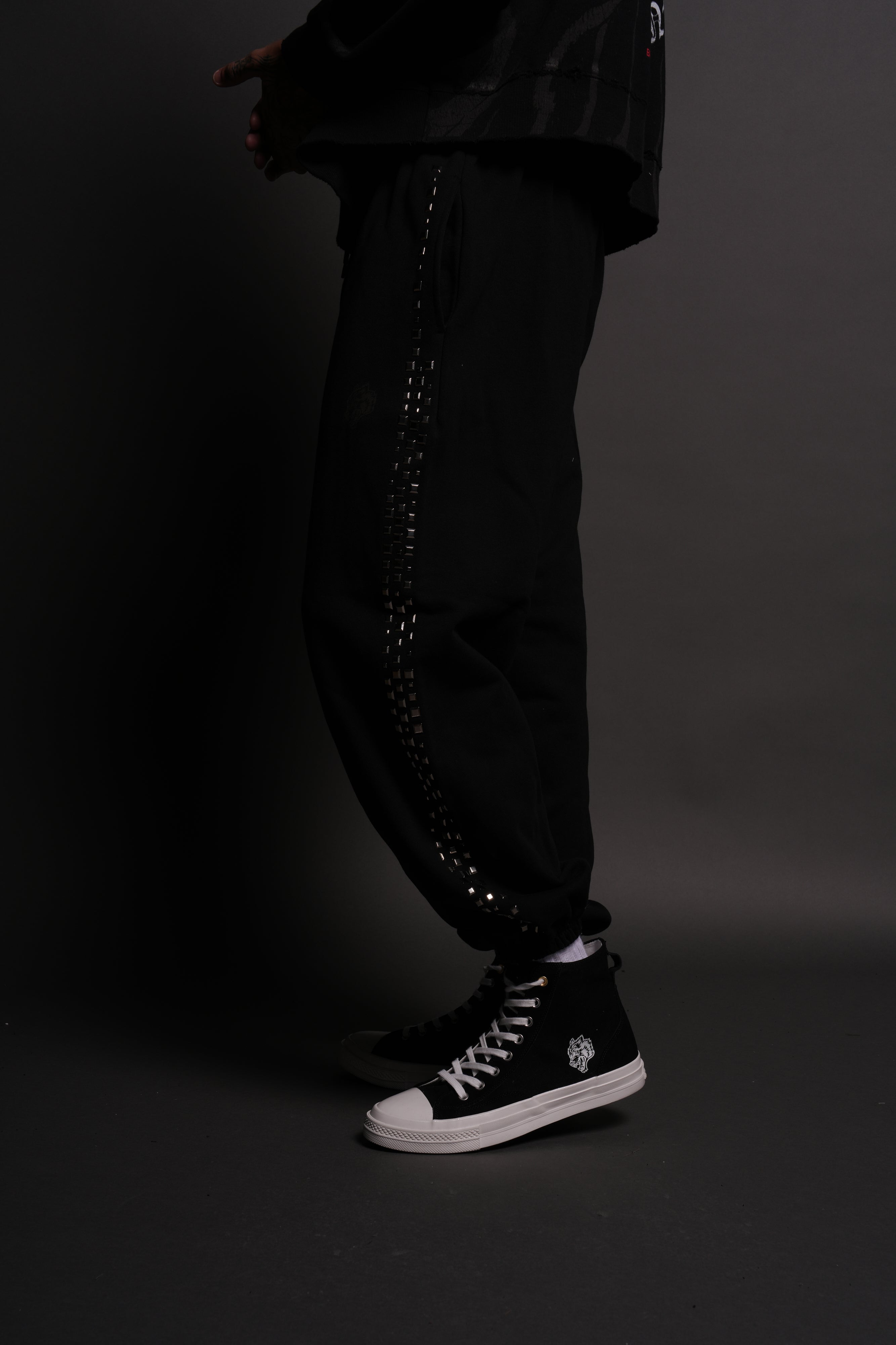 Dual Stud Lounger Sweat Pants in Black