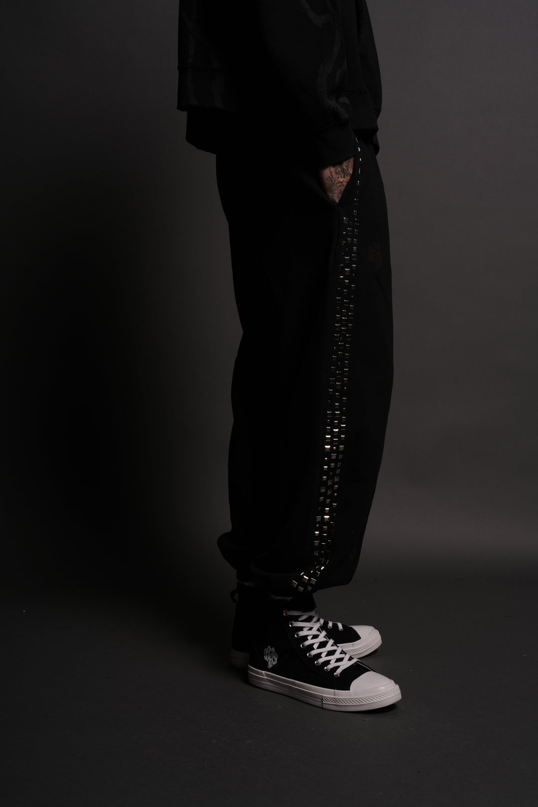 Dual Stud Lounger Sweat Pants in Black
