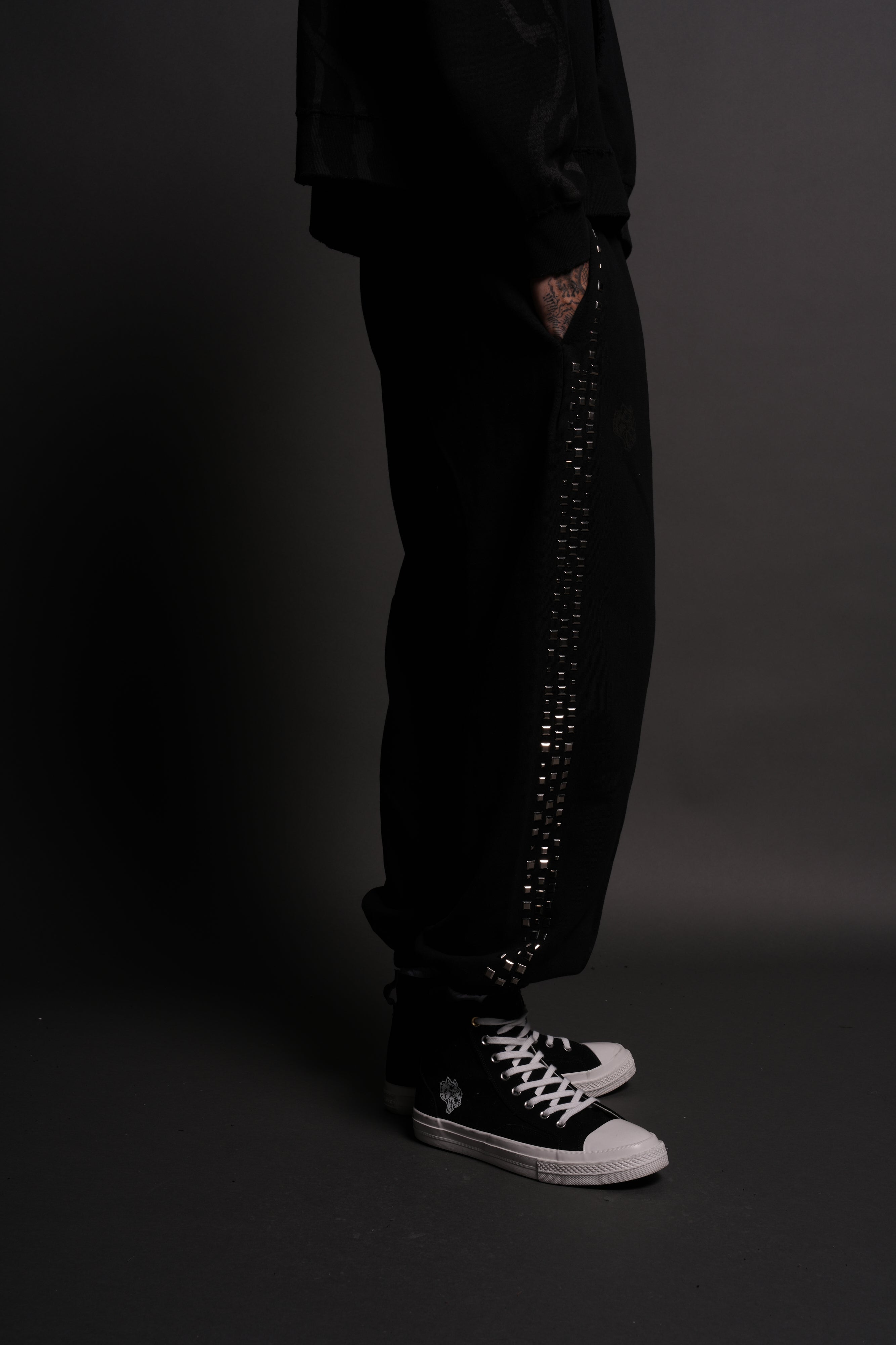 Dual Stud Lounger Sweat Pants in Black