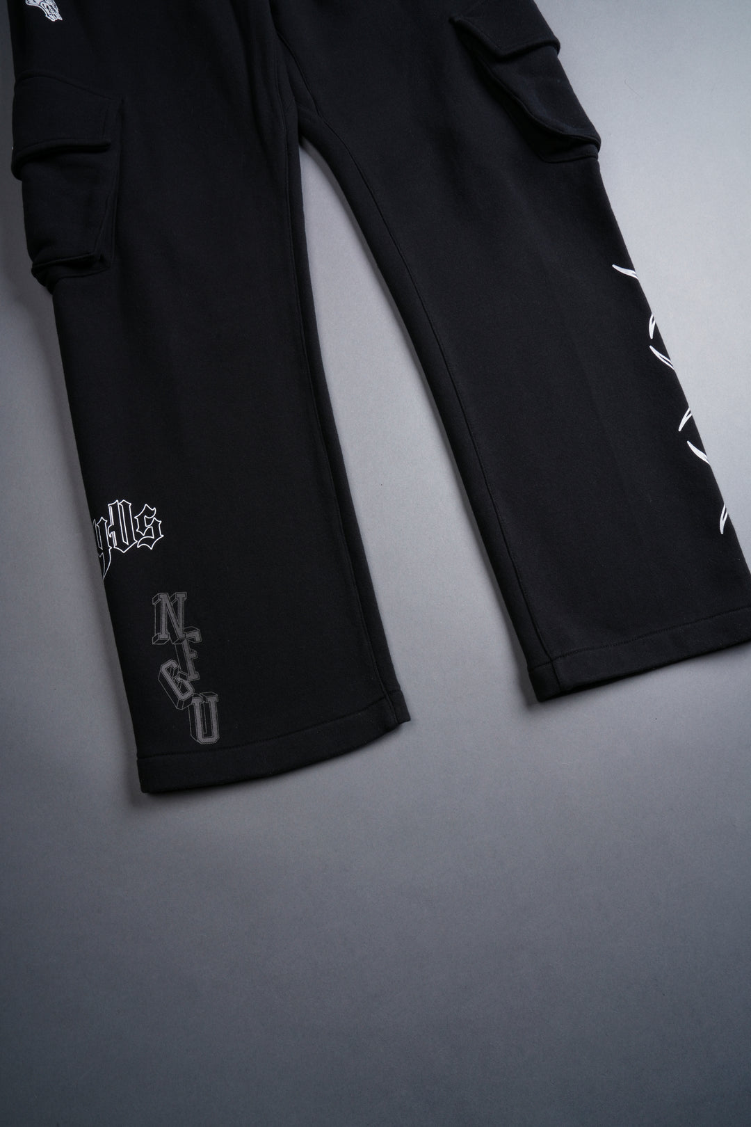 You'll Know It Bigelow Cargo Sweat Pants in Black