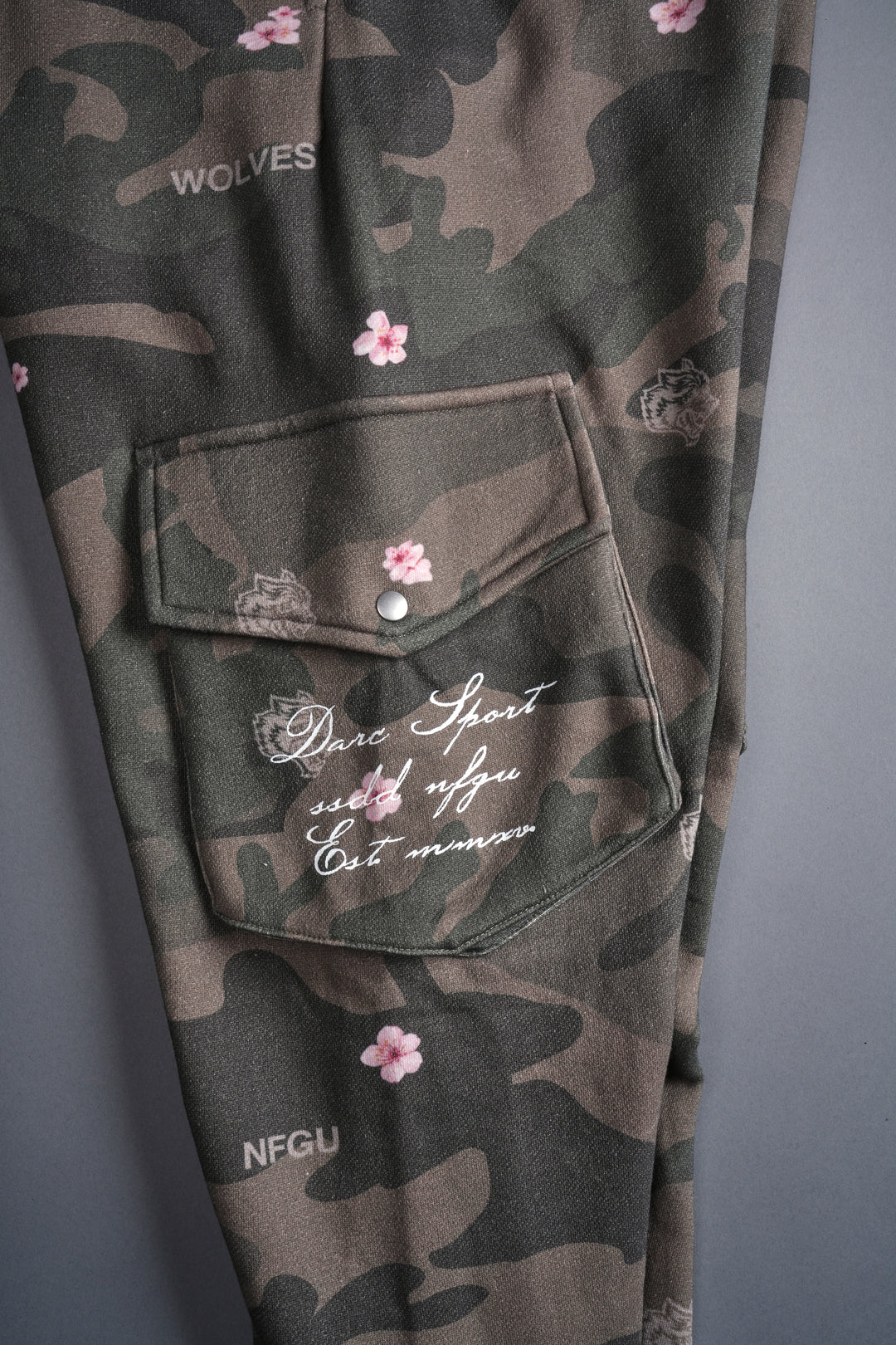 Stay Loyal Bigelow Cargo Sweat Pants in Vintage Blossom Woodland Camo