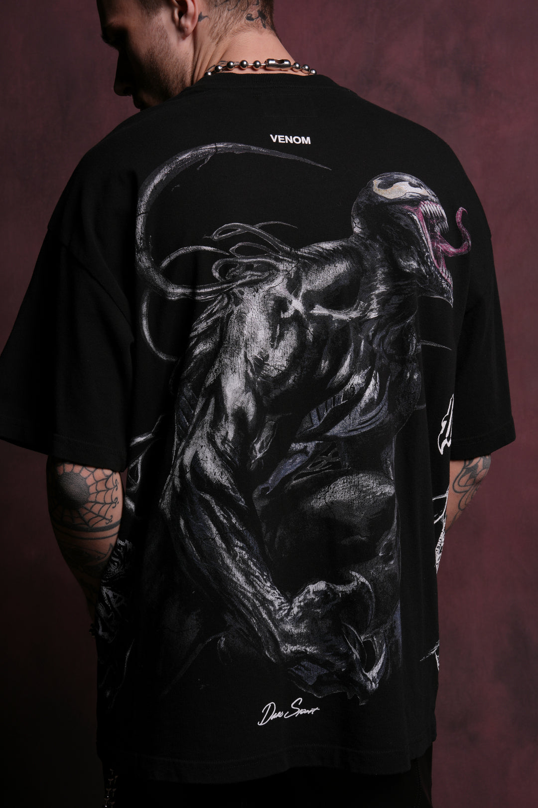 Venom "Side By Side" Series Oversized Tee in Black