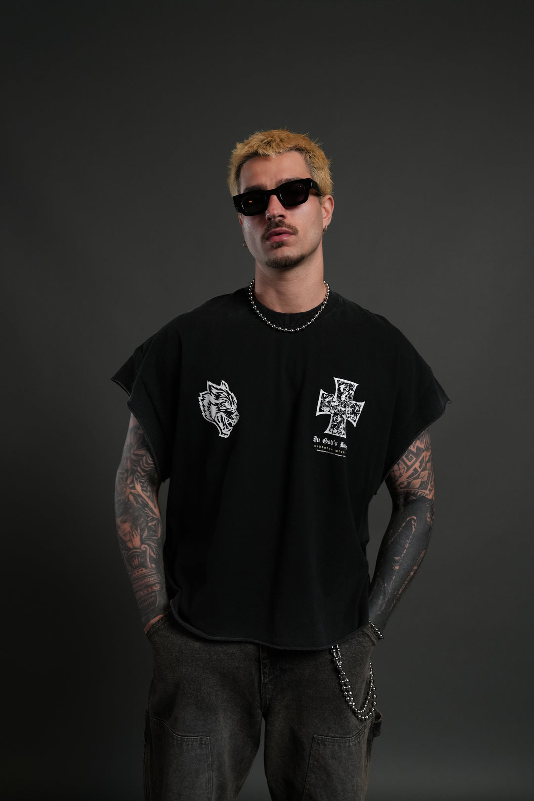 Iron Wolf Pack Grunge Cut-Off Tee in Black