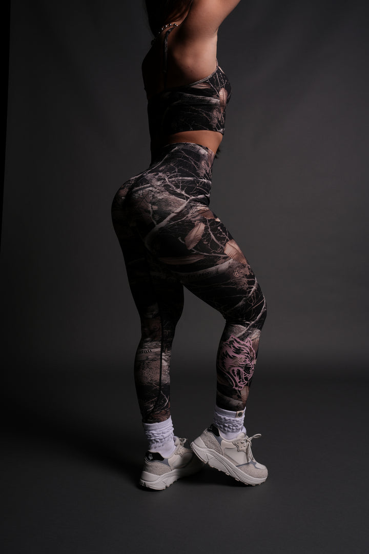 Our Passion "Everson Seamless" Scrunch Leggings in Darc Brown Woodland Camo