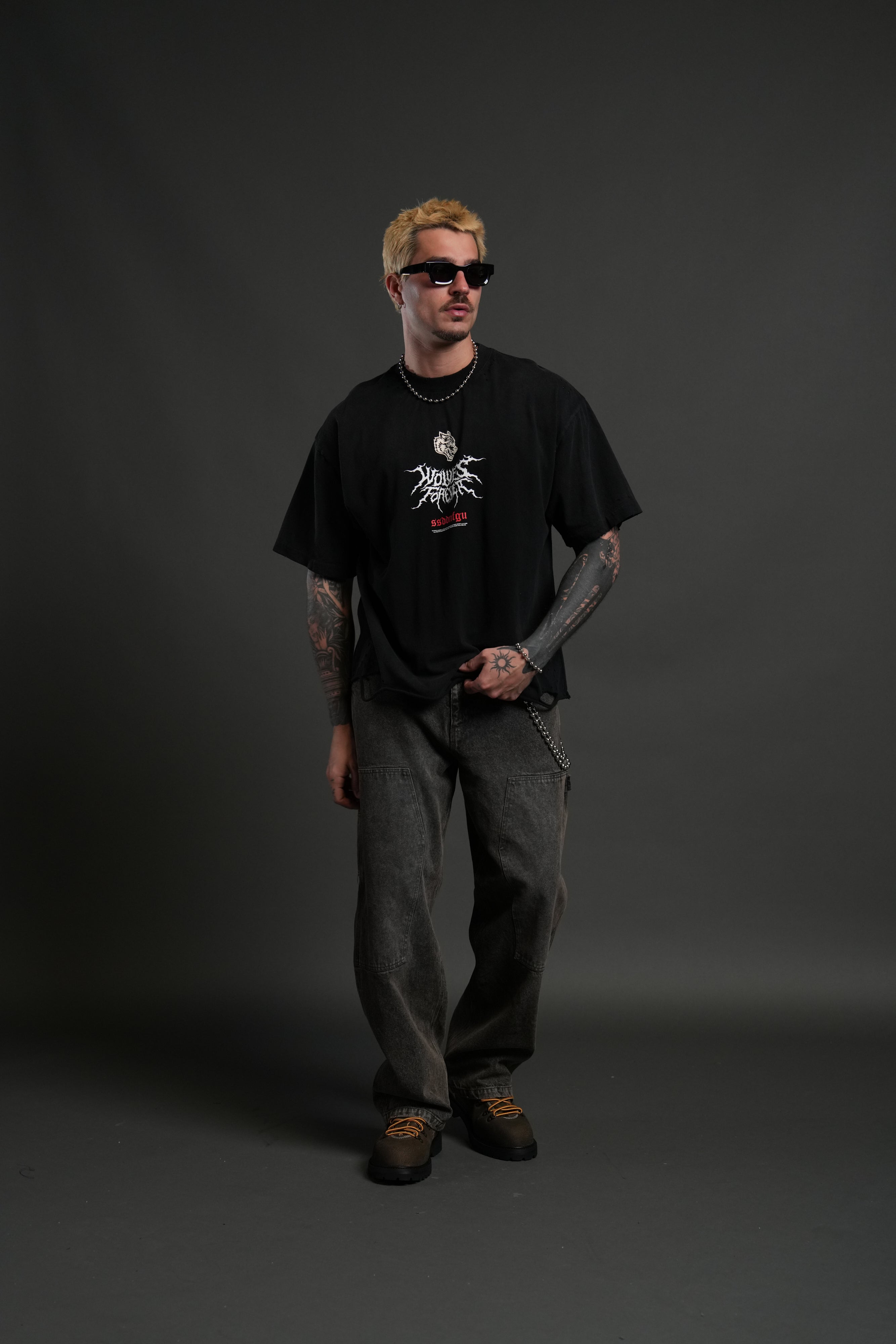 Mori Rose Distressed Grunge Tee in Black Drift Wash