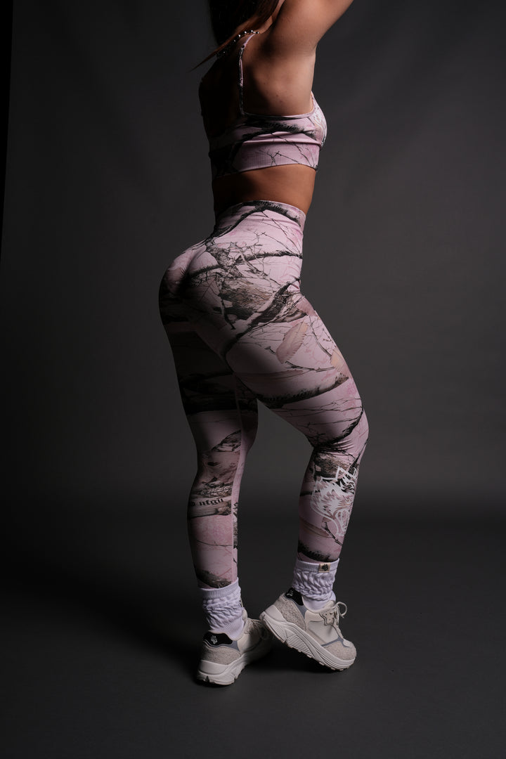 Our Passion "Everson Seamless" Scrunch Leggings in Brown/Light Mauve Woodland Camo