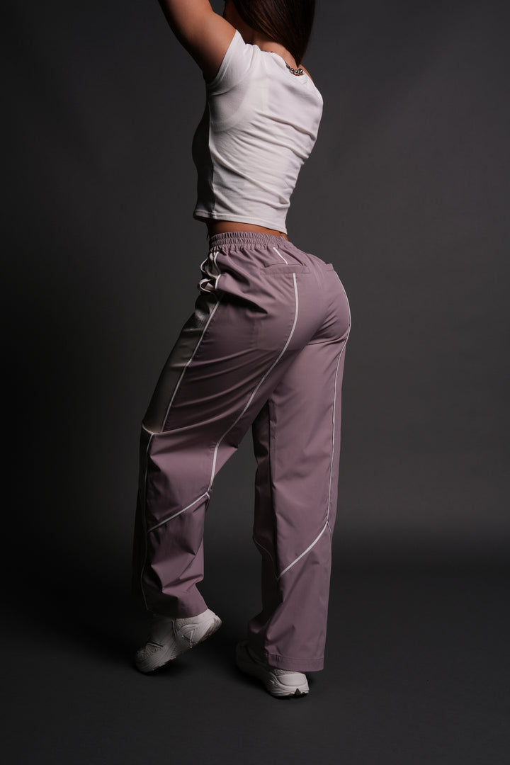 Dual Wolf Quinn Track Pants in Light Mauve/Sand