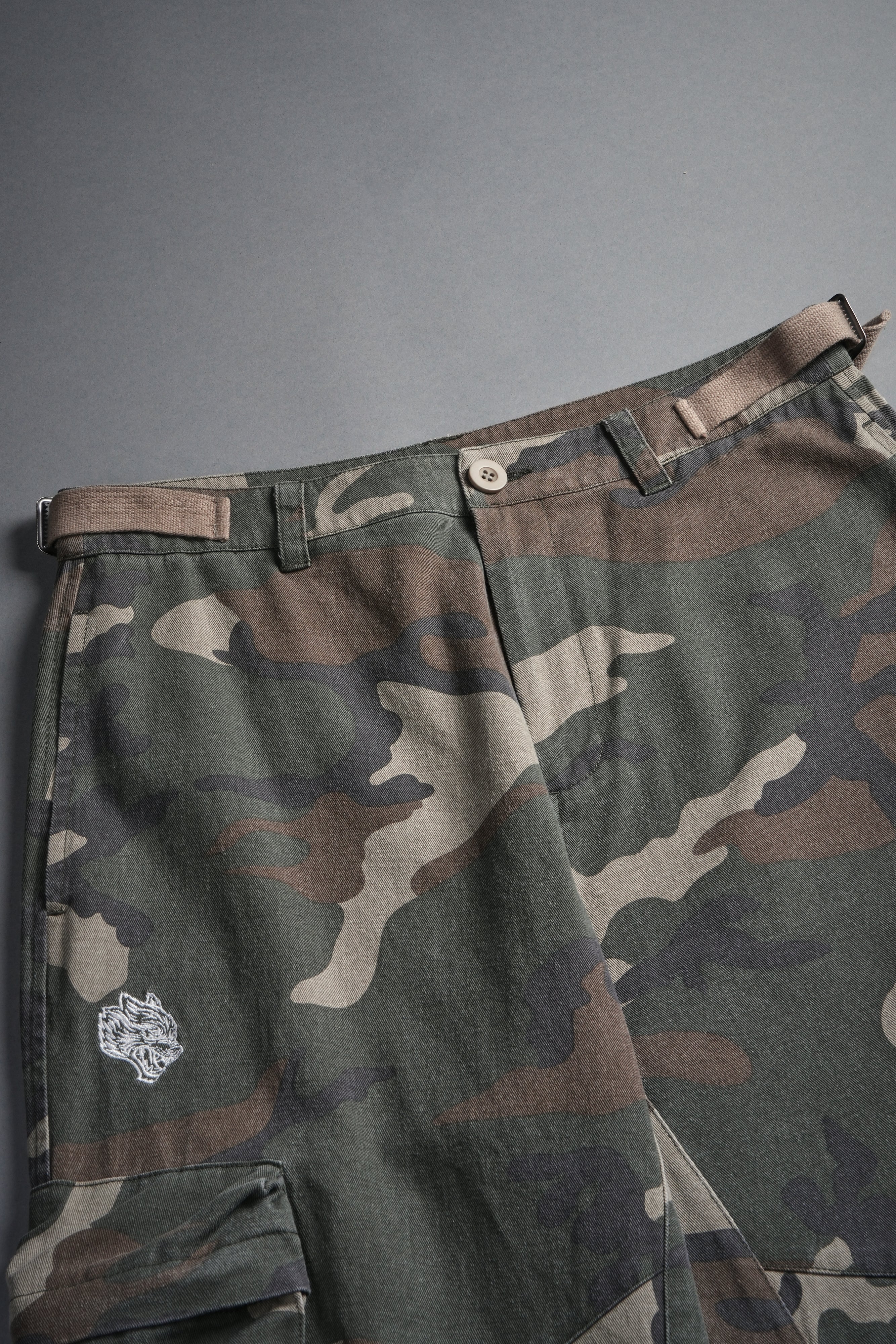 Hellbound Duke Cargo Pants in DSVD Green Camo