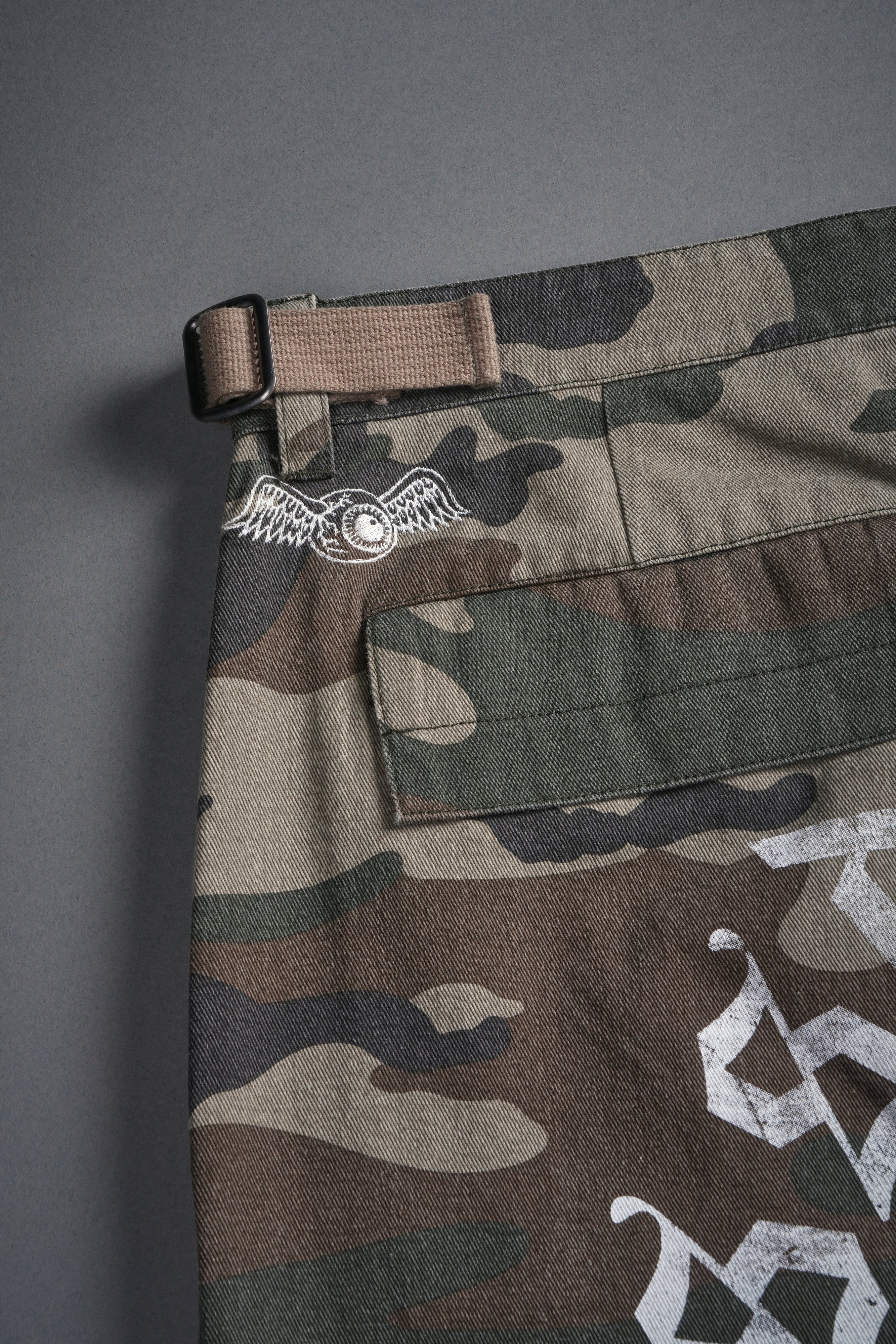Hellbound Duke Cargo Pants in DSVD Green Camo