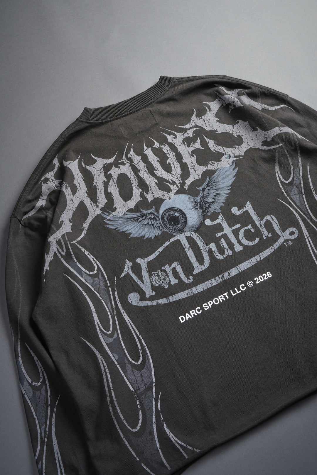 Take-Off Grunge Mid-Length Raw Hem LS Tee in Wolf Gray