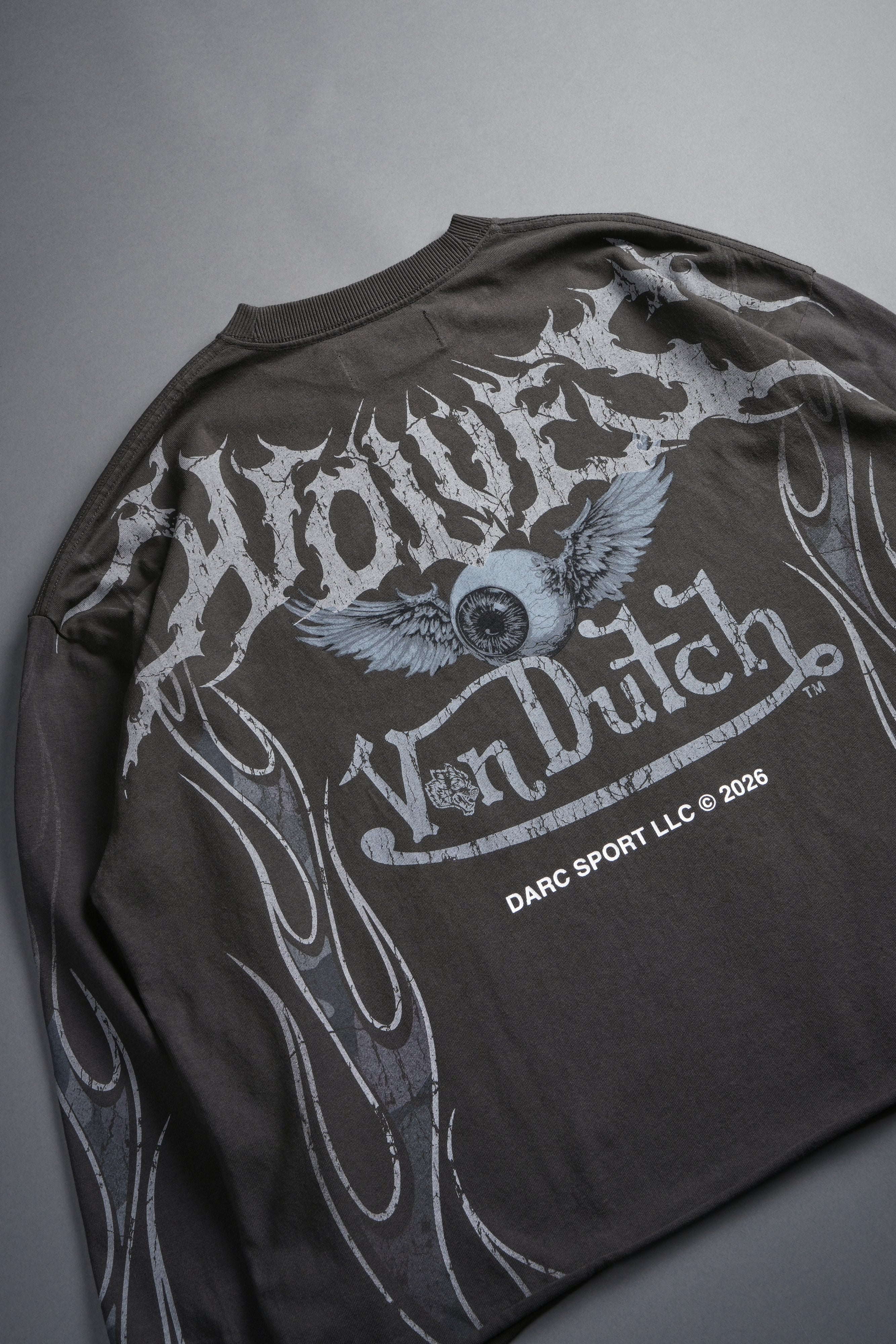 Take-Off Grunge Mid-Length Raw Hem LS Tee in Wolf Gray