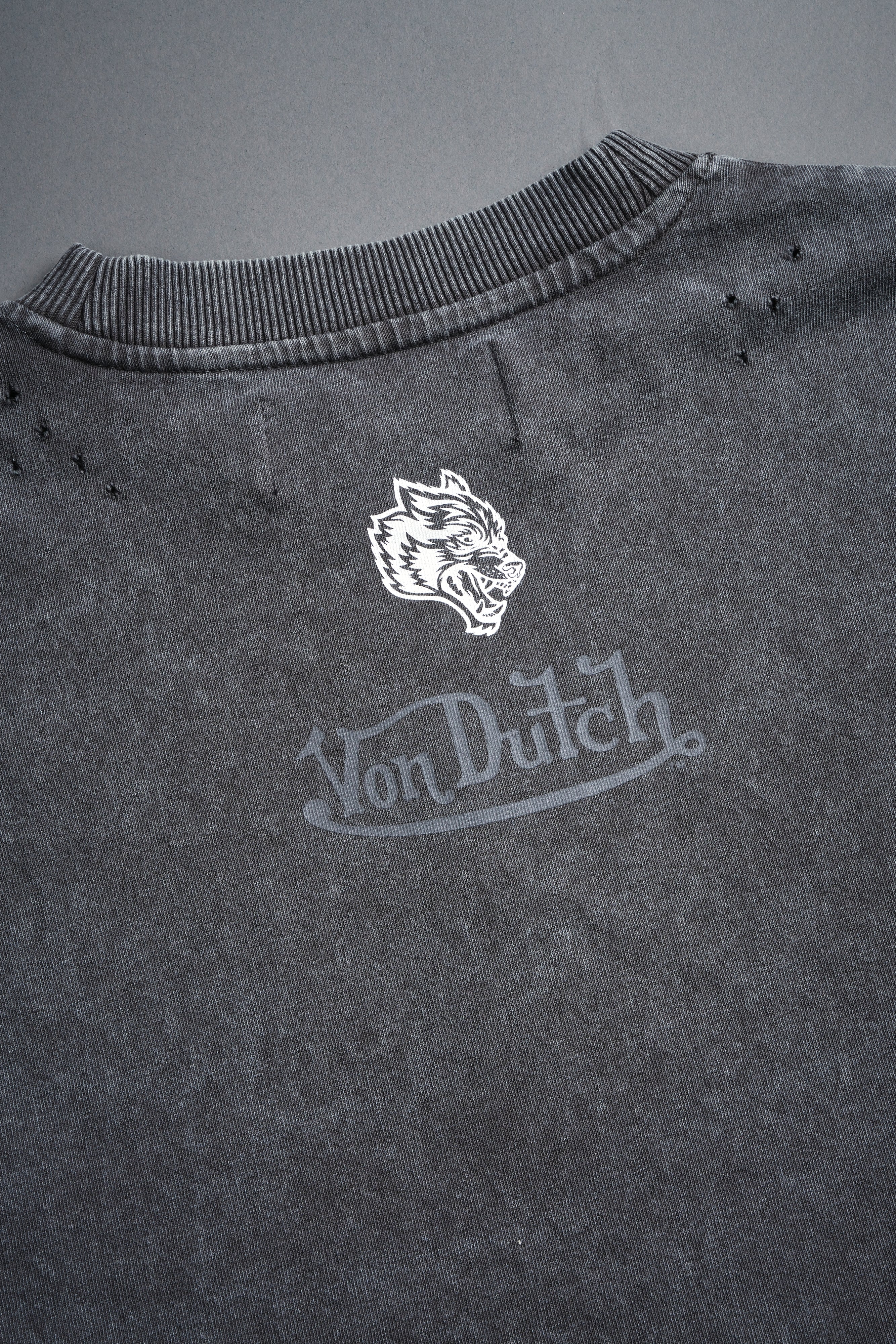 Flight Club Distressed Grunge Mid-Length Raw Hem Tee in Wolf Gray