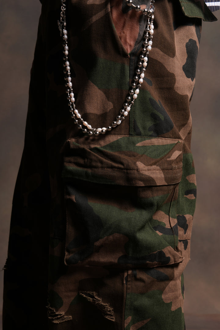 Wolf Chopper Duke Cargo Pants in Woodland Camo
