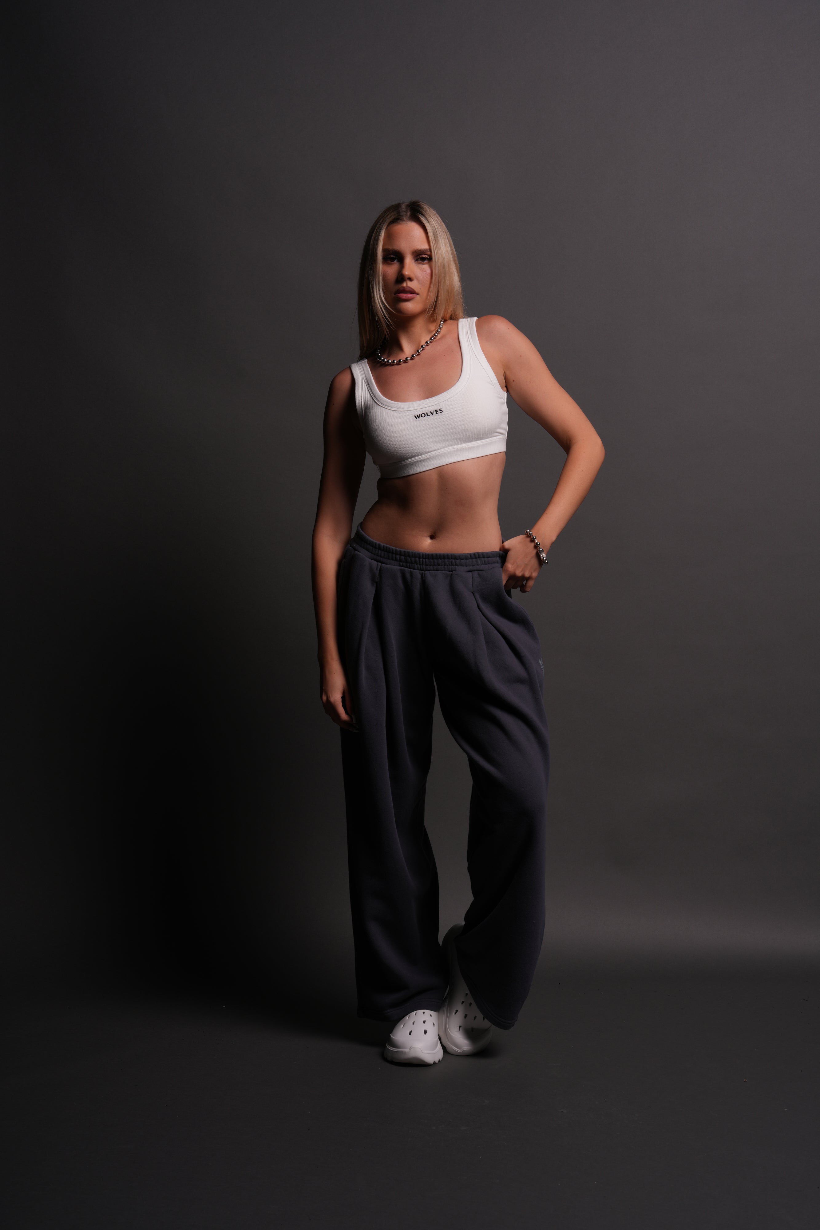 Chopper Appliqué "Yara" Pleated Sweat Pants V2 in Midnight Blue