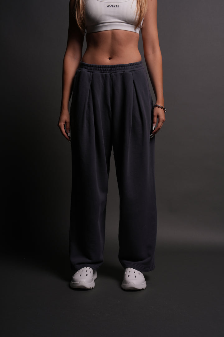Chopper Appliqué "Yara" Pleated Sweat Pants V2 in Midnight Blue