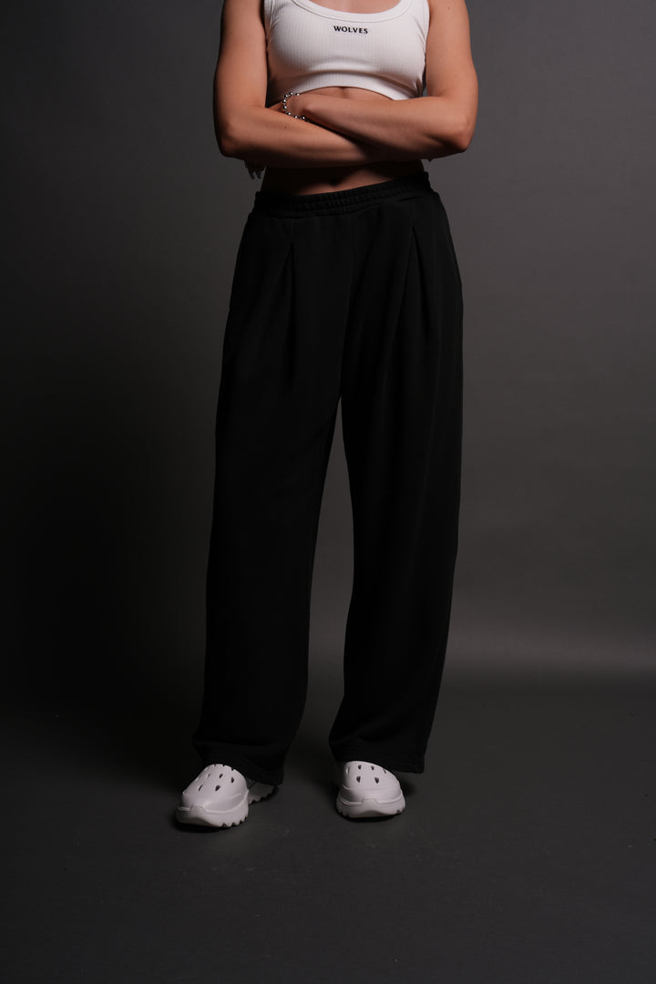 Chopper Appliqué "Yara" Pleated Sweat Pants V2 in Black
