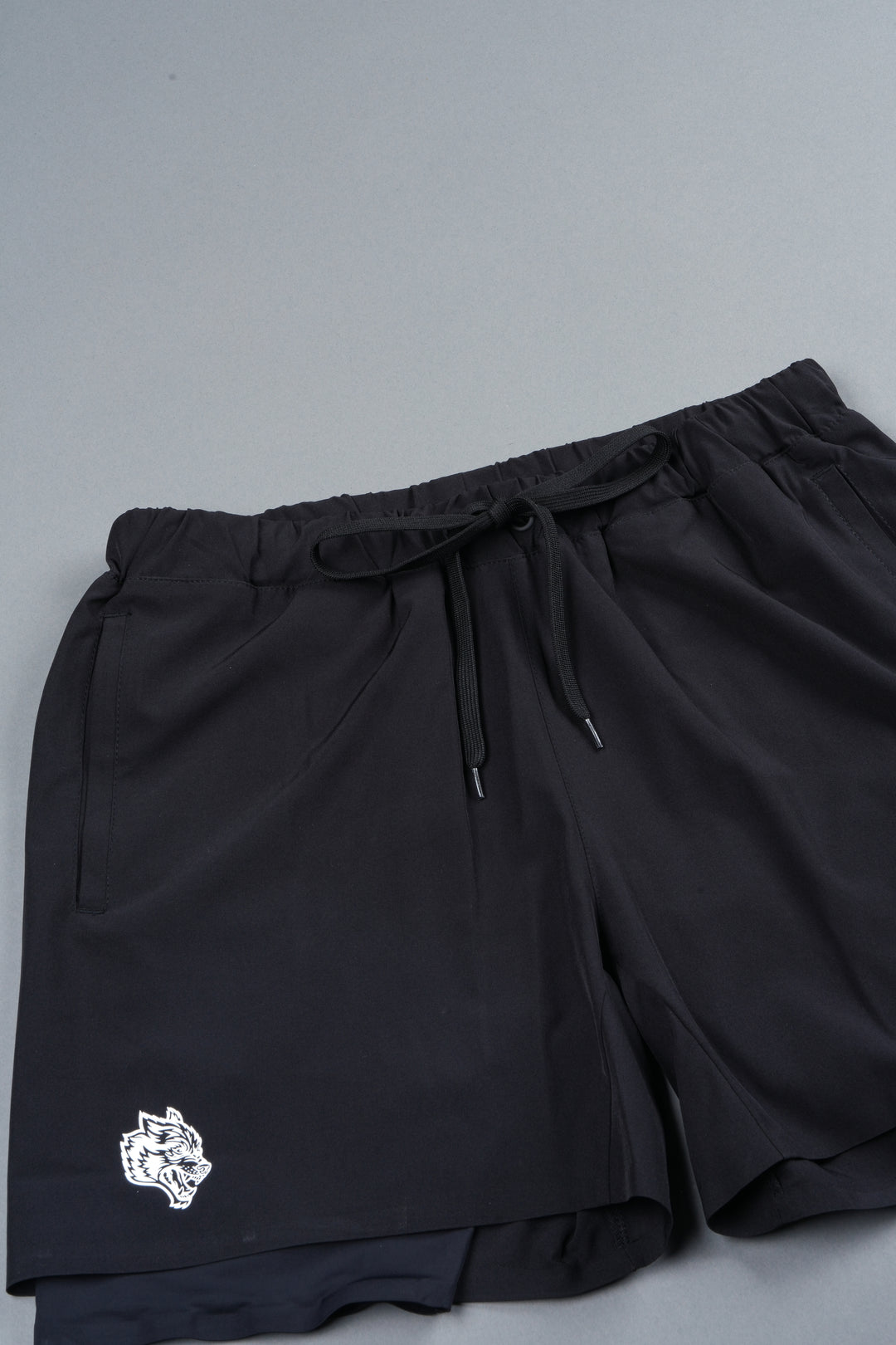 Wolf Pyramid Compression Shorts In Black