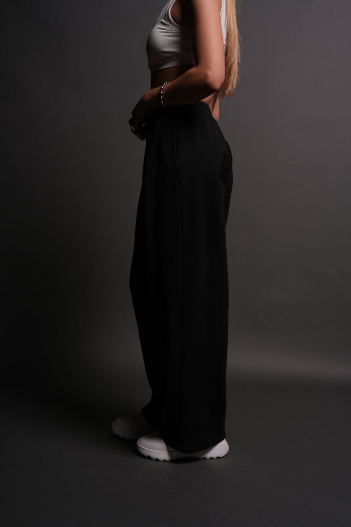 Chopper Appliqué "Yara" Pleated Sweat Pants V2 in Black