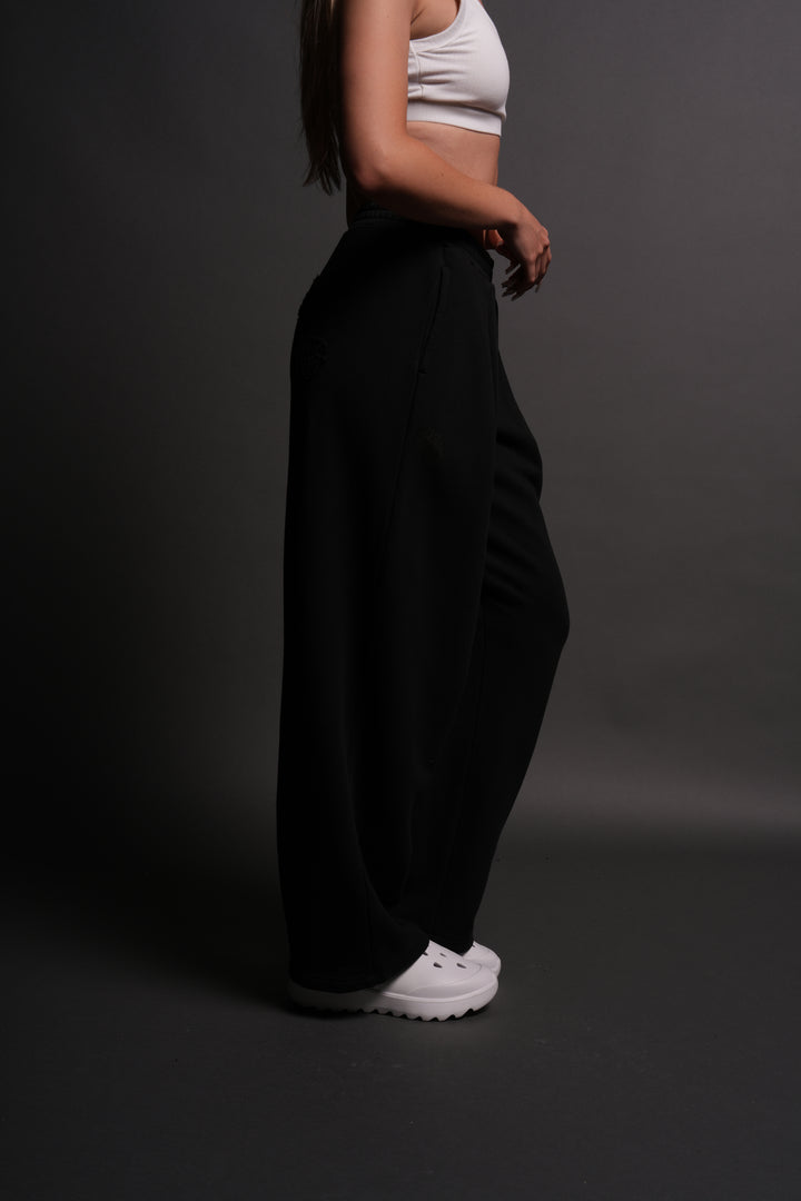 Chopper Appliqué "Yara" Pleated Sweat Pants V2 in Black