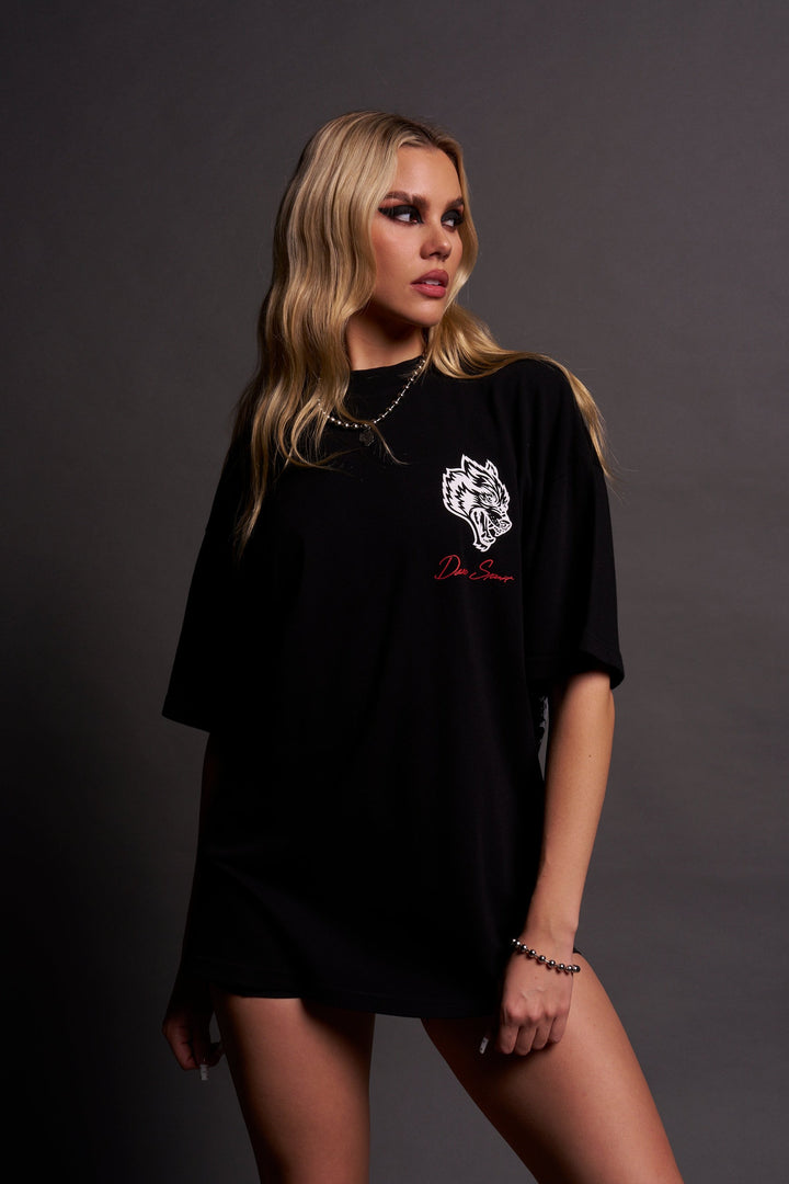 Queen's Shadow "Pump Cover" Tee in Black