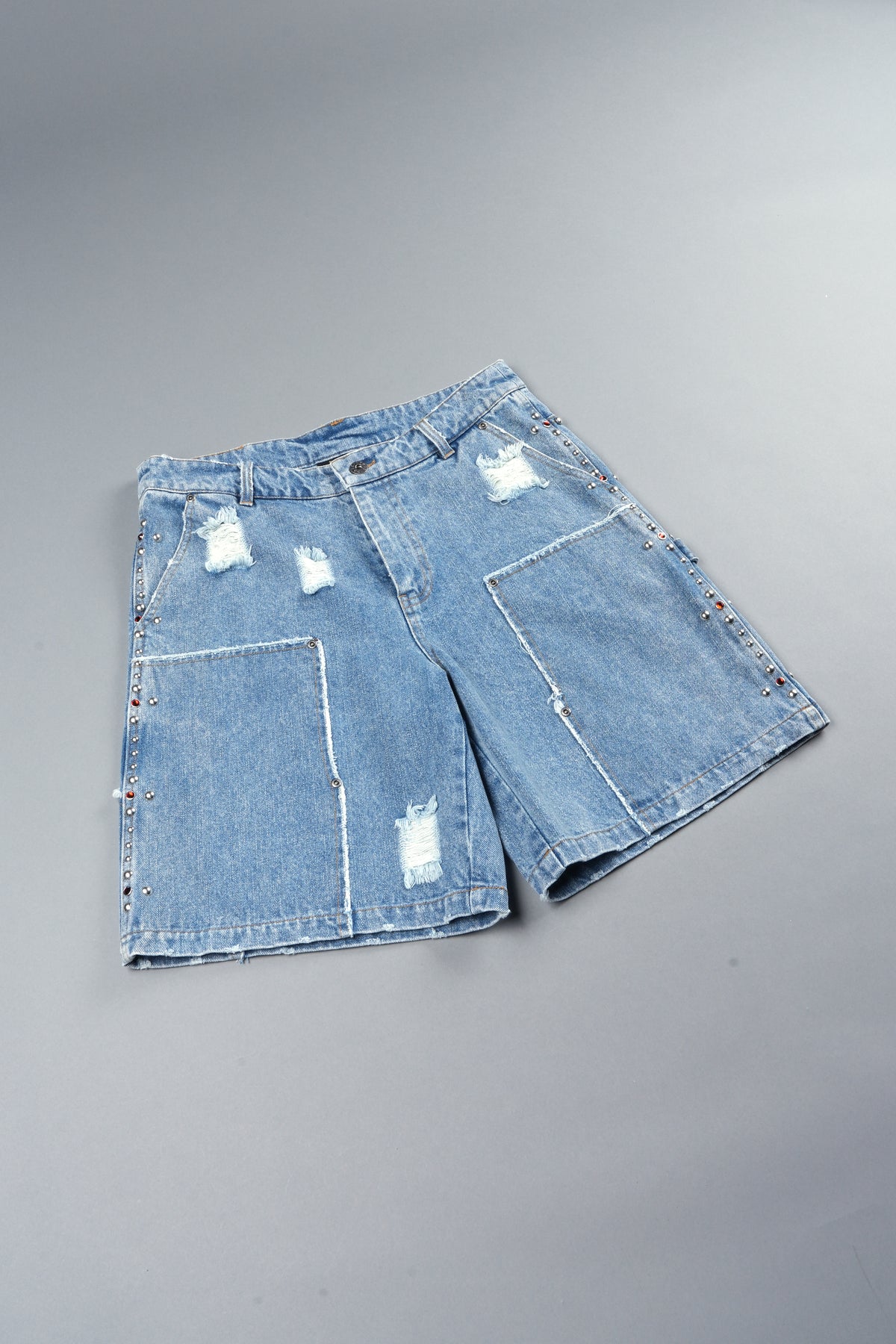 Wolves Heritage Distressed Denim Carpenter Shorts In Light Wash