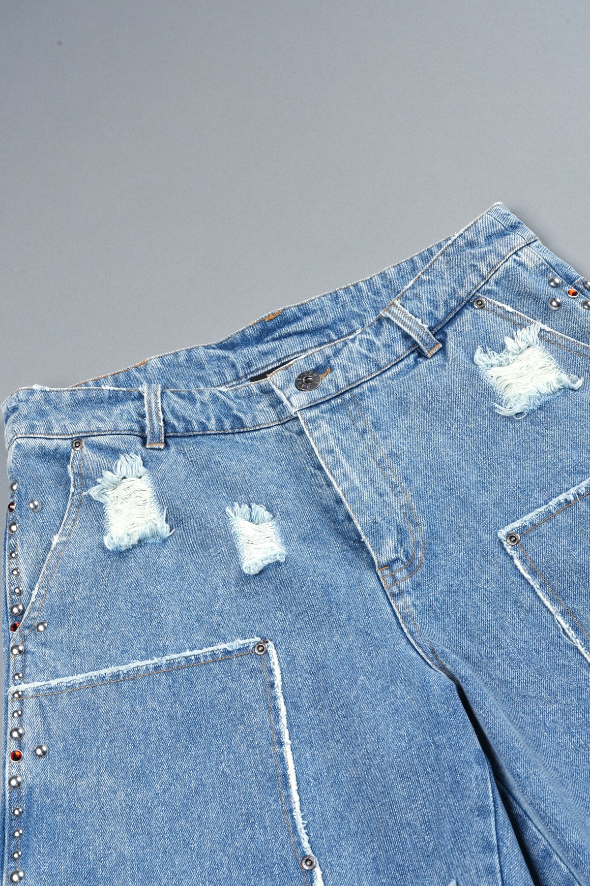 Wolves Heritage Distressed Denim Carpenter Shorts In Light Wash
