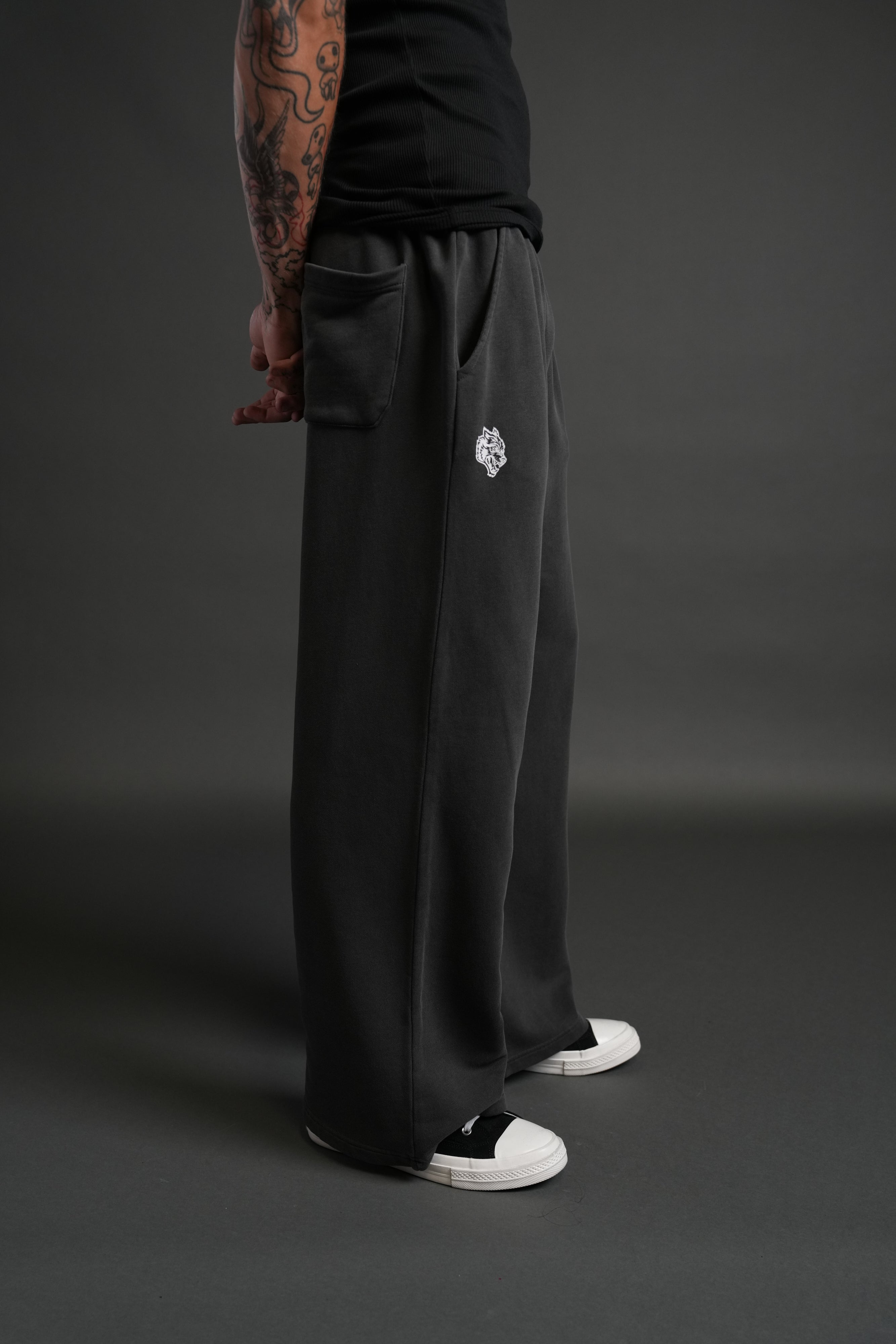 Bury Me in Darc Chopper Lennox Sweat Pants in Wolf Gray