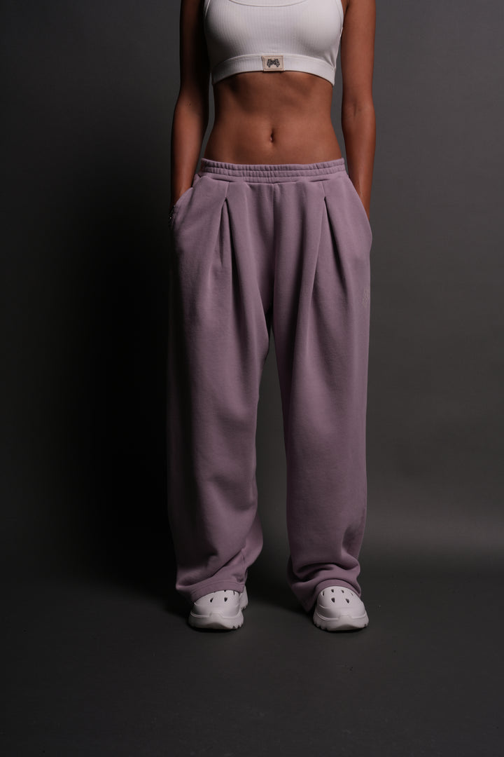 Chopper Appliqué "Yara" Pleated Sweat Pants V2 in Purple Smoke