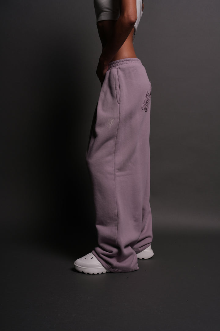 Chopper Appliqué "Yara" Pleated Sweat Pants V2 in Purple Smoke