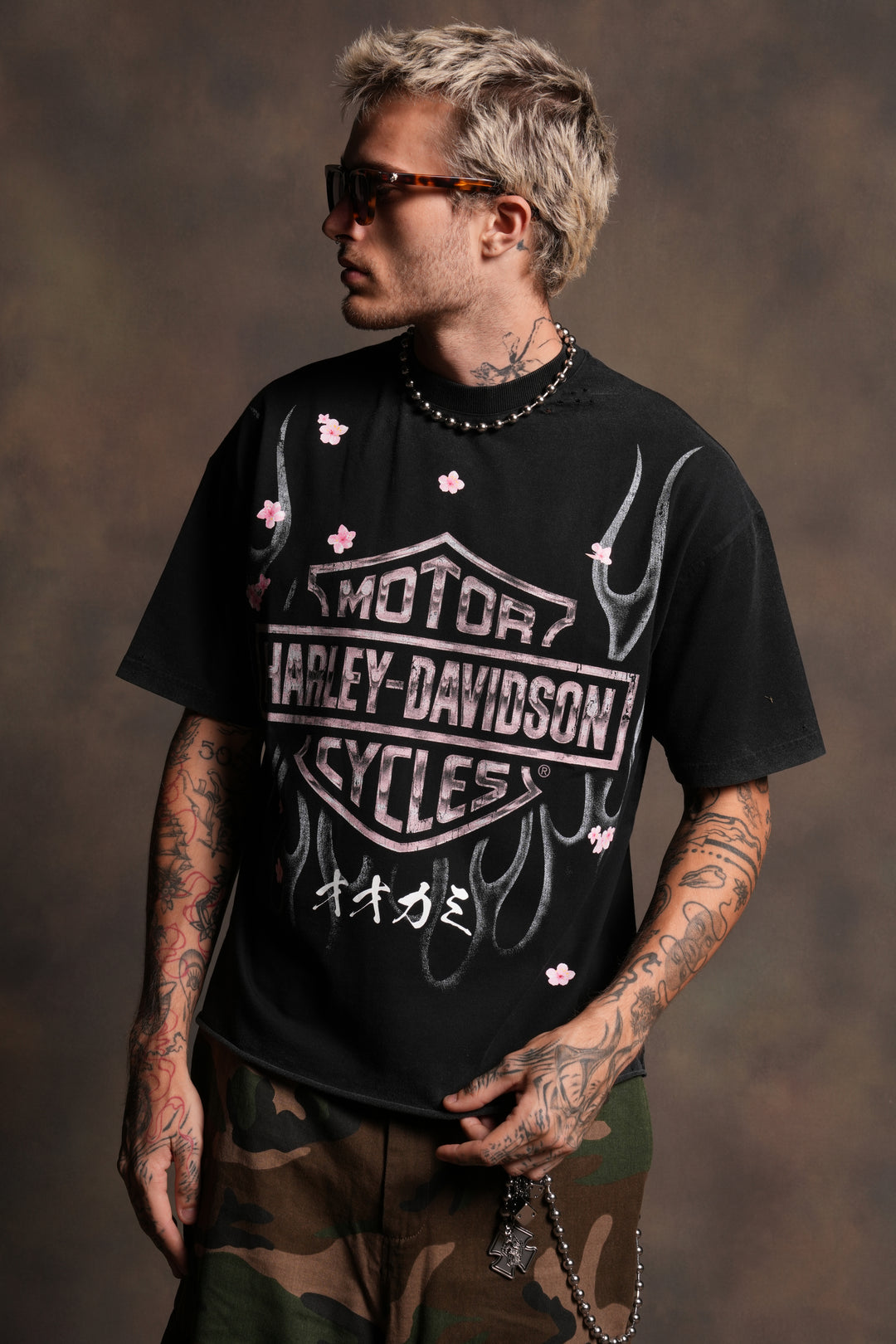 Darc Blossom Distressed Grunge Mid Length Raw Hem Tee in Washed Black