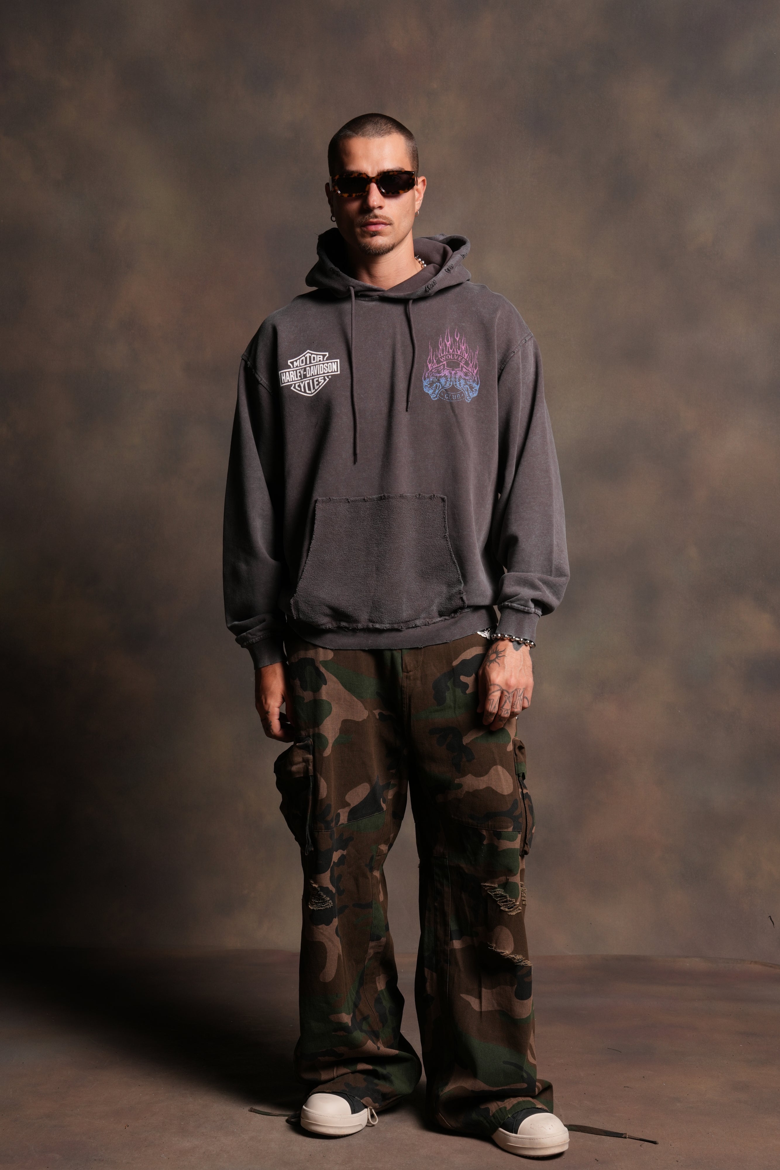 Rising Sun Grunge Moatis Hoodie in Darc Brown