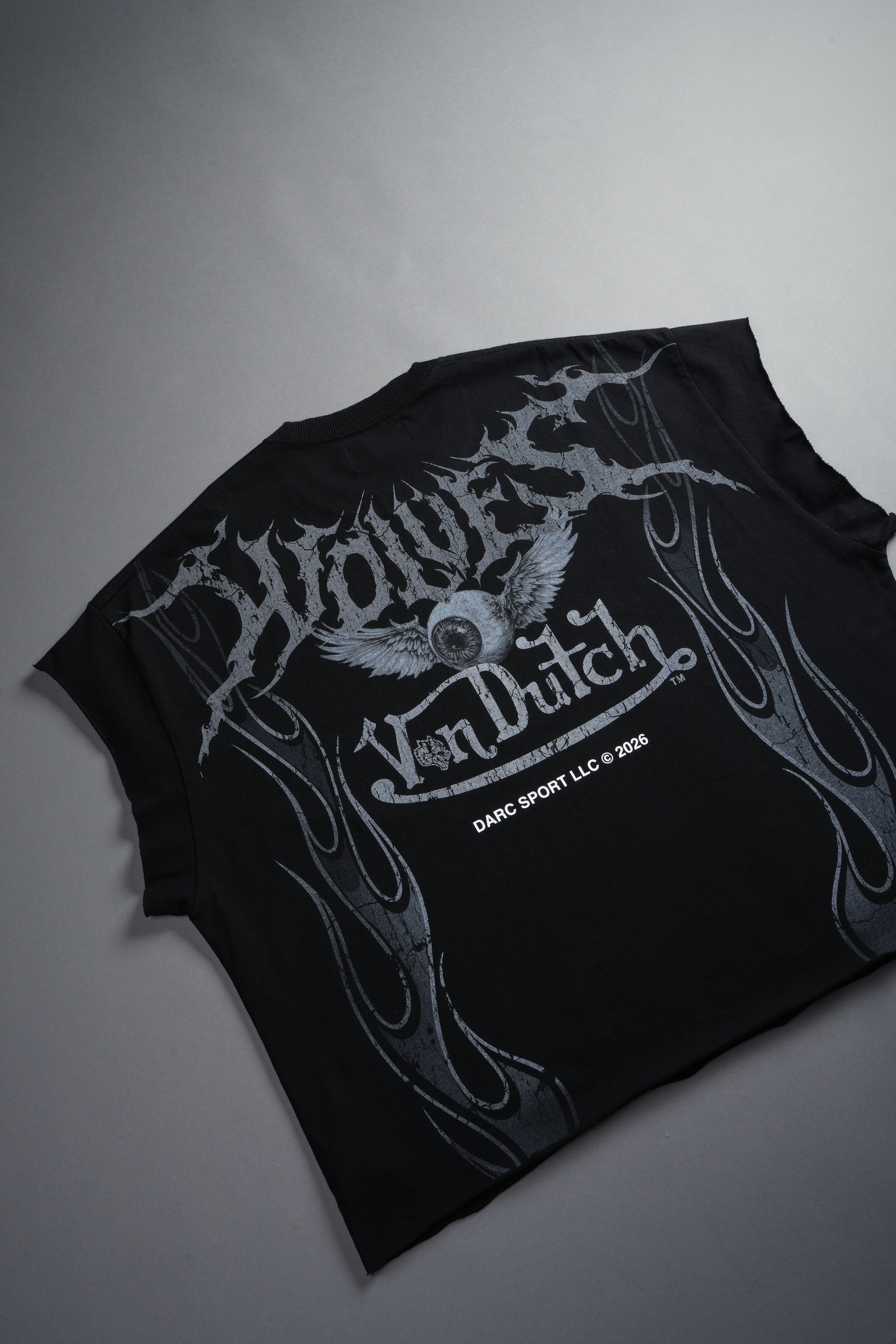 Take-Off Grunge Cut-Off Mid-Length Raw Hem Tee in Black