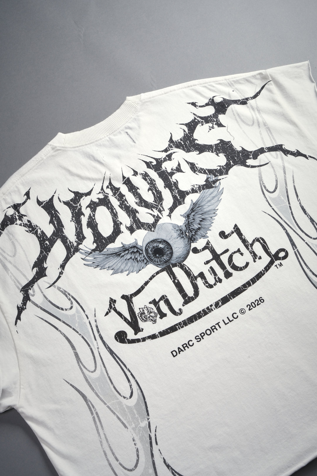 Take-Off Grunge Cut-Off Mid-Length Raw Hem Tee in Cream