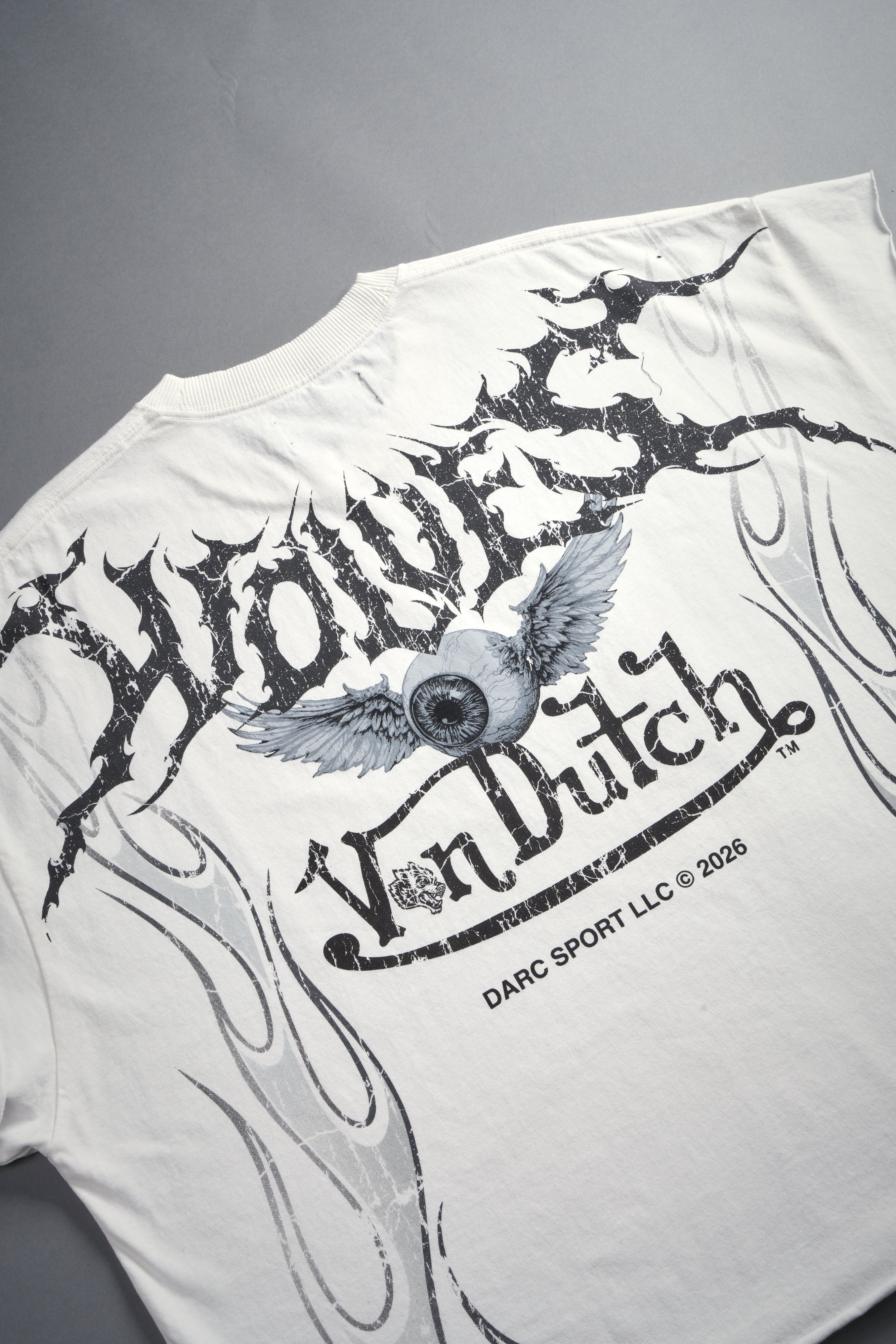 Take-Off Grunge Cut-Off Mid-Length Raw Hem Tee in Cream
