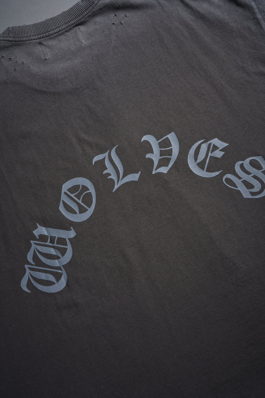 DSVD Legacy Distressed Grunge Cut-Off Mid-Length Raw Hem Tee in Wolf Gray
