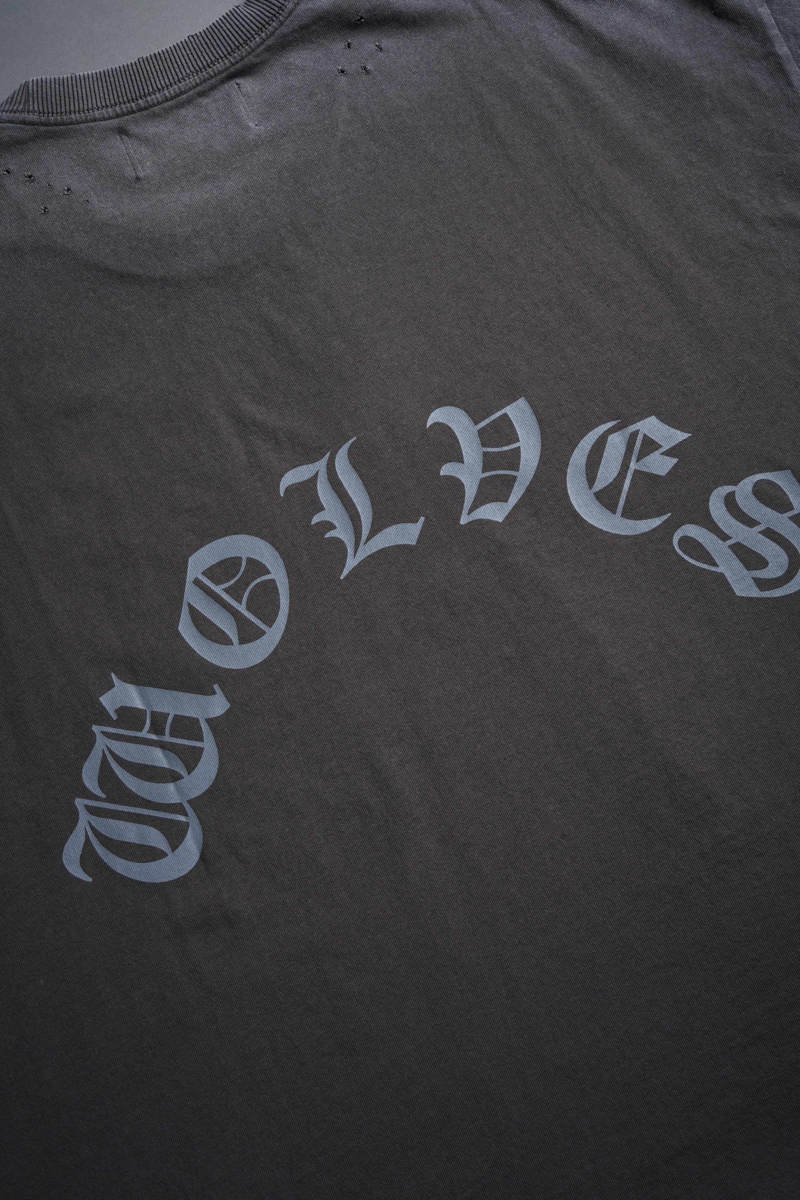 DSVD Legacy Distressed Grunge Cut-Off Mid-Length Raw Hem Tee in Wolf Gray